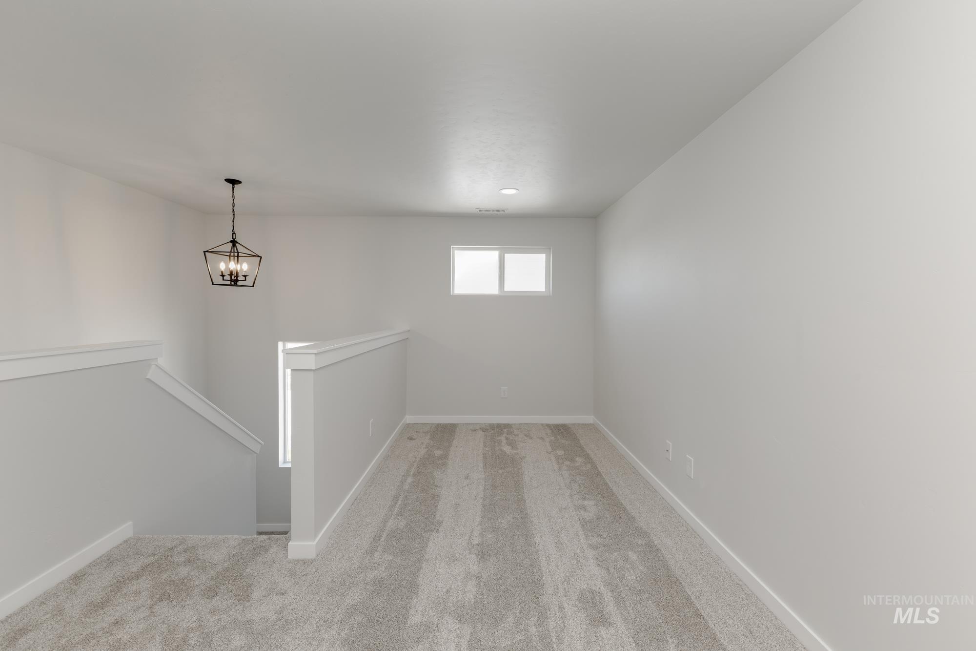 9176 W White Jasmine Ct, Nampa, Idaho 83687, 5 Bedrooms, 3 Bathrooms, Residential For Sale, Price $464,990,MLS 98958538