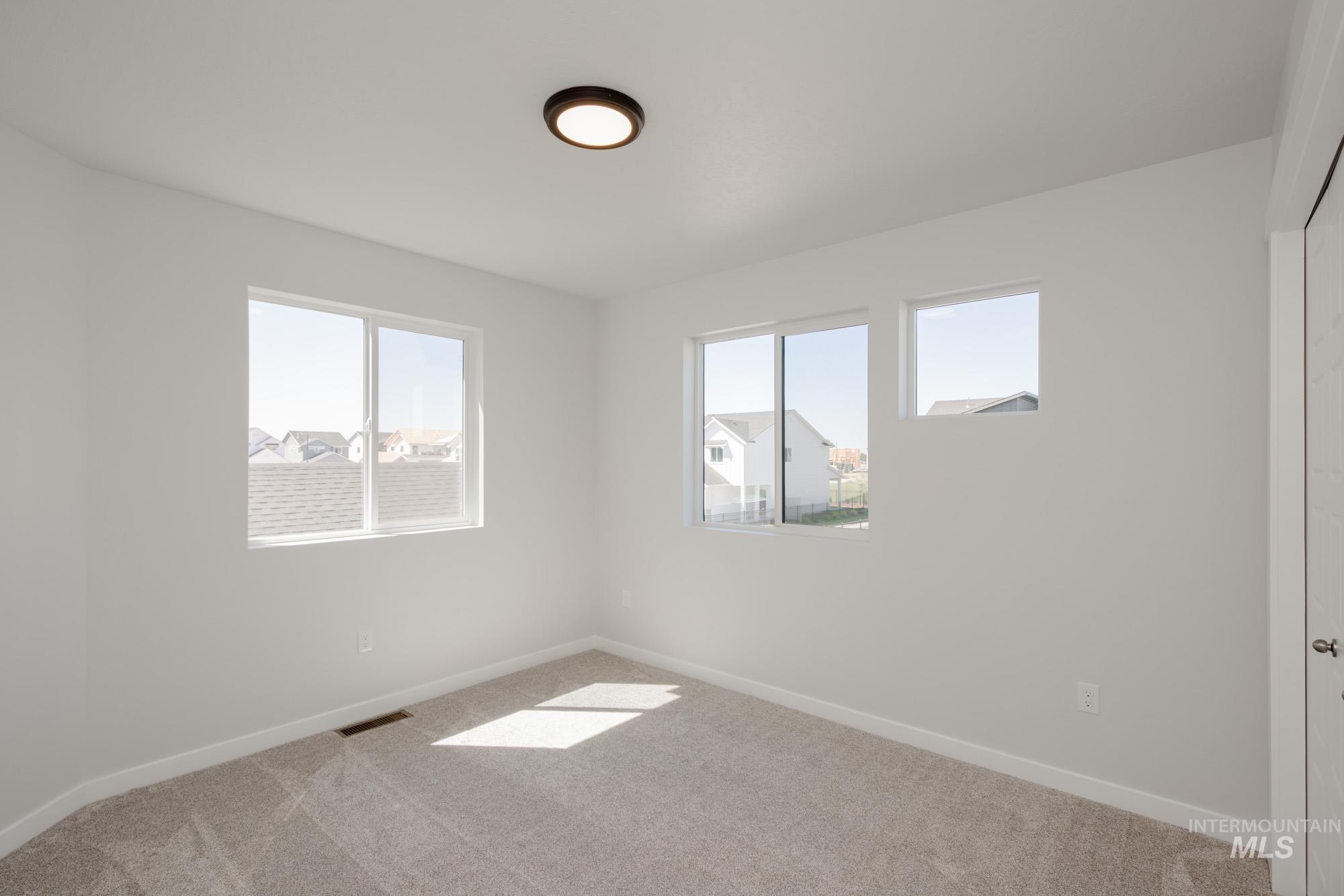 4988 S Amorita Ave, Meridian, Idaho 83642, 3 Bedrooms, 2.5 Bathrooms, Residential For Sale, Price $424,990,MLS 98958545