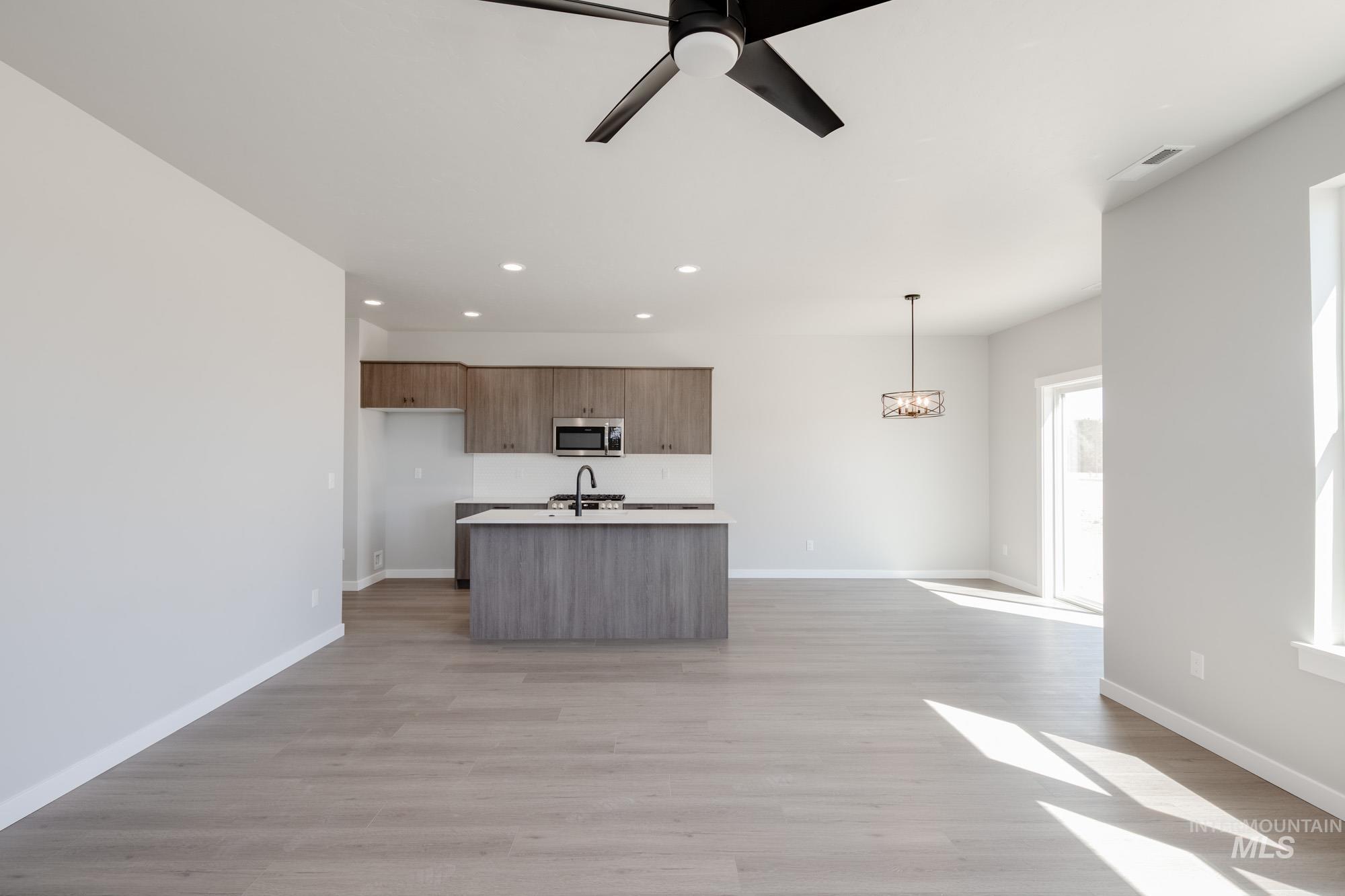 5002 S Amorita Ave, Meridian, Idaho 83642, 3 Bedrooms, 2.5 Bathrooms, Residential For Sale, Price $411,990,MLS 98958546