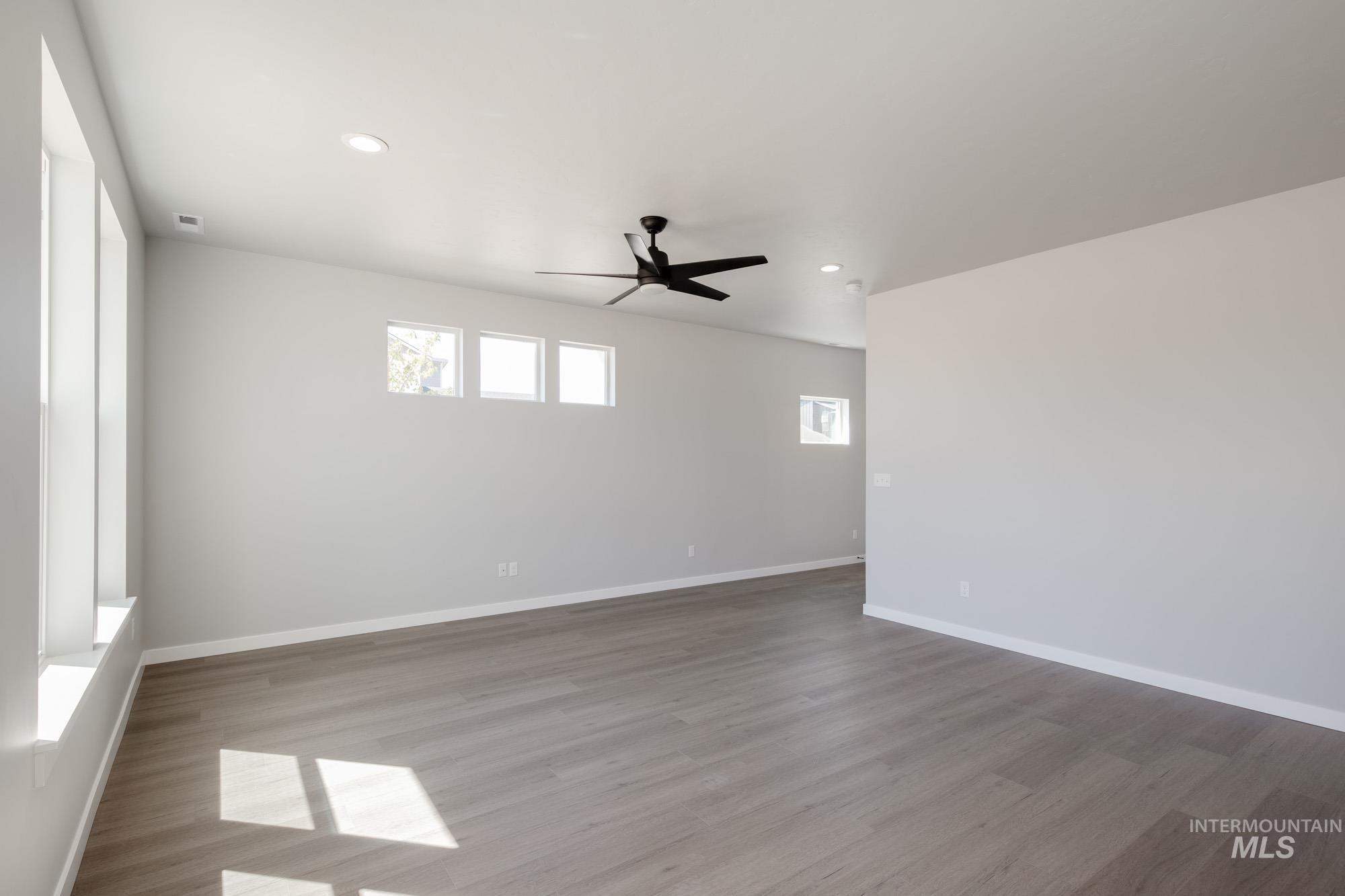 5002 S Amorita Ave, Meridian, Idaho 83642, 3 Bedrooms, 2.5 Bathrooms, Residential For Sale, Price $411,990,MLS 98958546