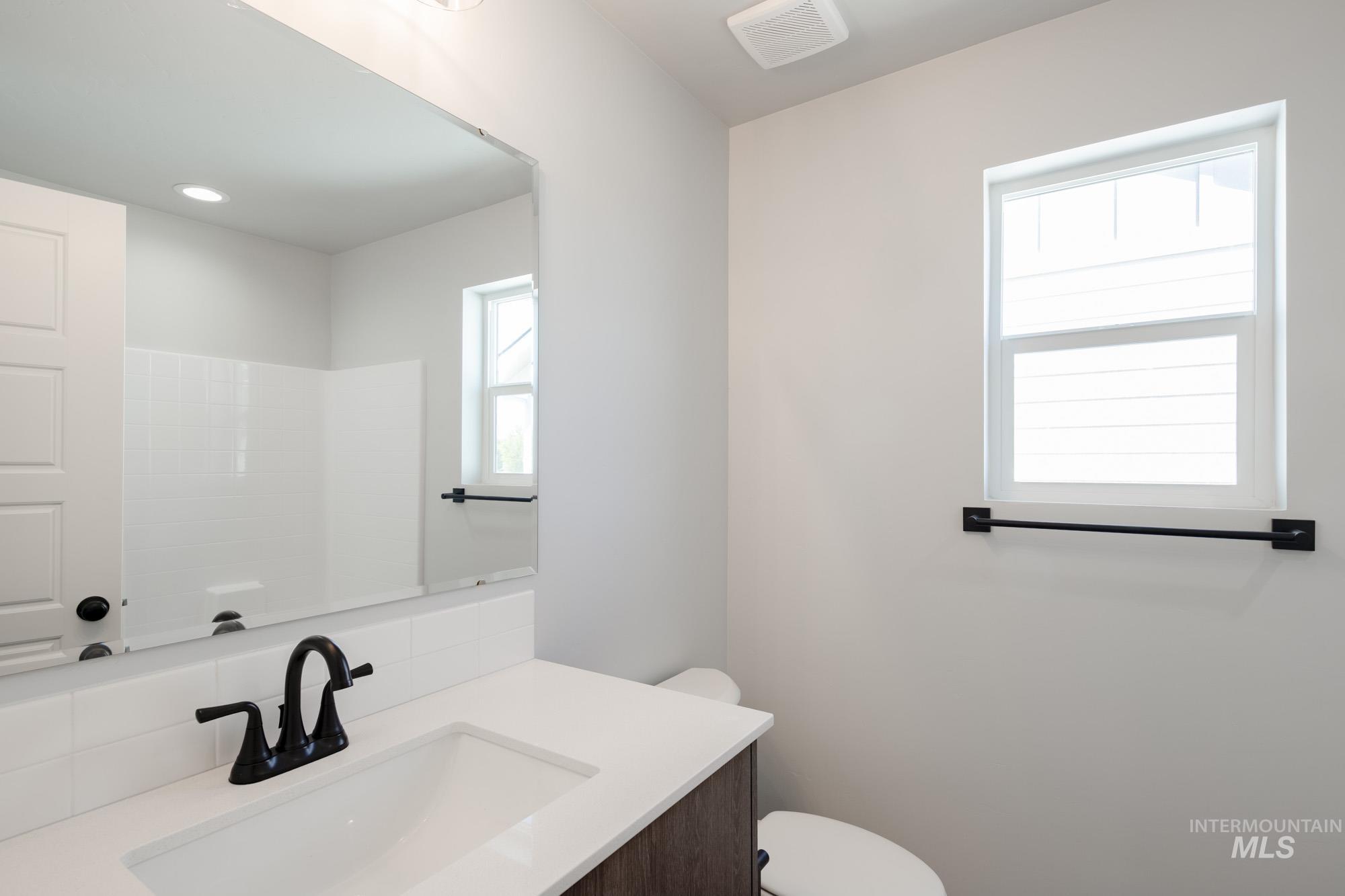 5002 S Amorita Ave, Meridian, Idaho 83642, 3 Bedrooms, 2.5 Bathrooms, Residential For Sale, Price $411,990,MLS 98958546