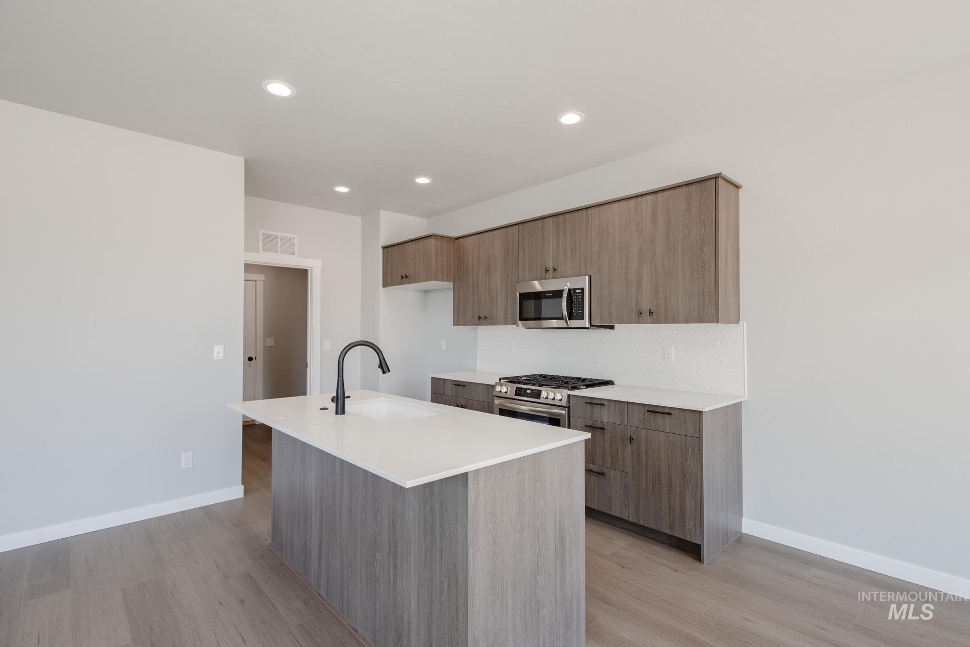 5002 S Amorita Ave, Meridian, Idaho 83642, 3 Bedrooms, 2.5 Bathrooms, Residential For Sale, Price $411,990,MLS 98958546