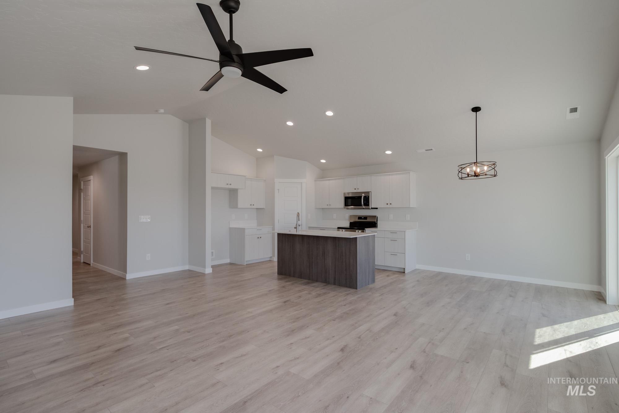 3361 W Morere Dr, Meridian, Idaho 83642, 3 Bedrooms, 2 Bathrooms, Residential For Sale, Price $419,990,MLS 98958547