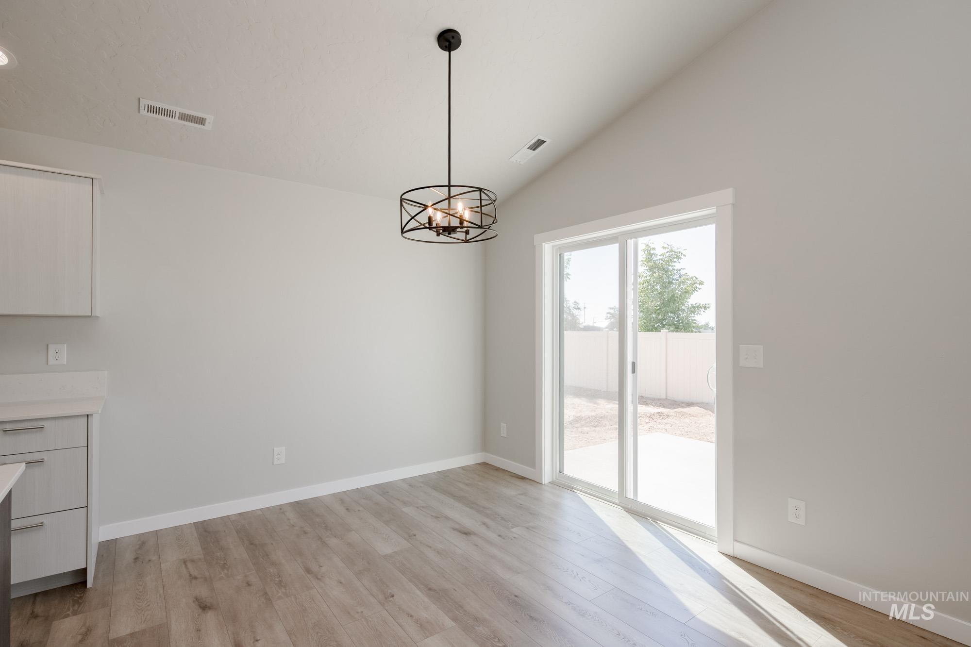 3361 W Morere Dr, Meridian, Idaho 83642, 3 Bedrooms, 2 Bathrooms, Residential For Sale, Price $419,990,MLS 98958547