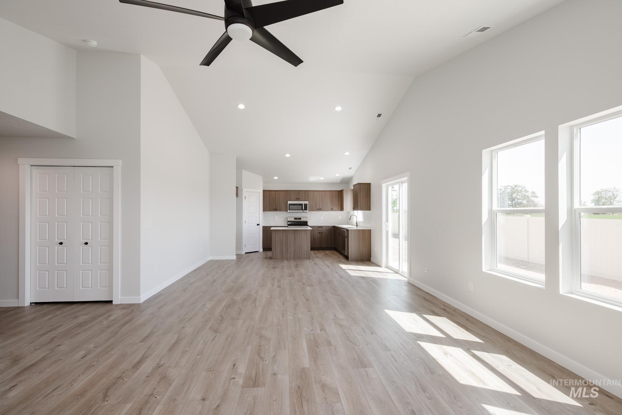 3377 W Morere Dr, Meridian, Idaho 83642, 4 Bedrooms, 2 Bathrooms, Residential For Sale, Price $479,990,MLS 98958548