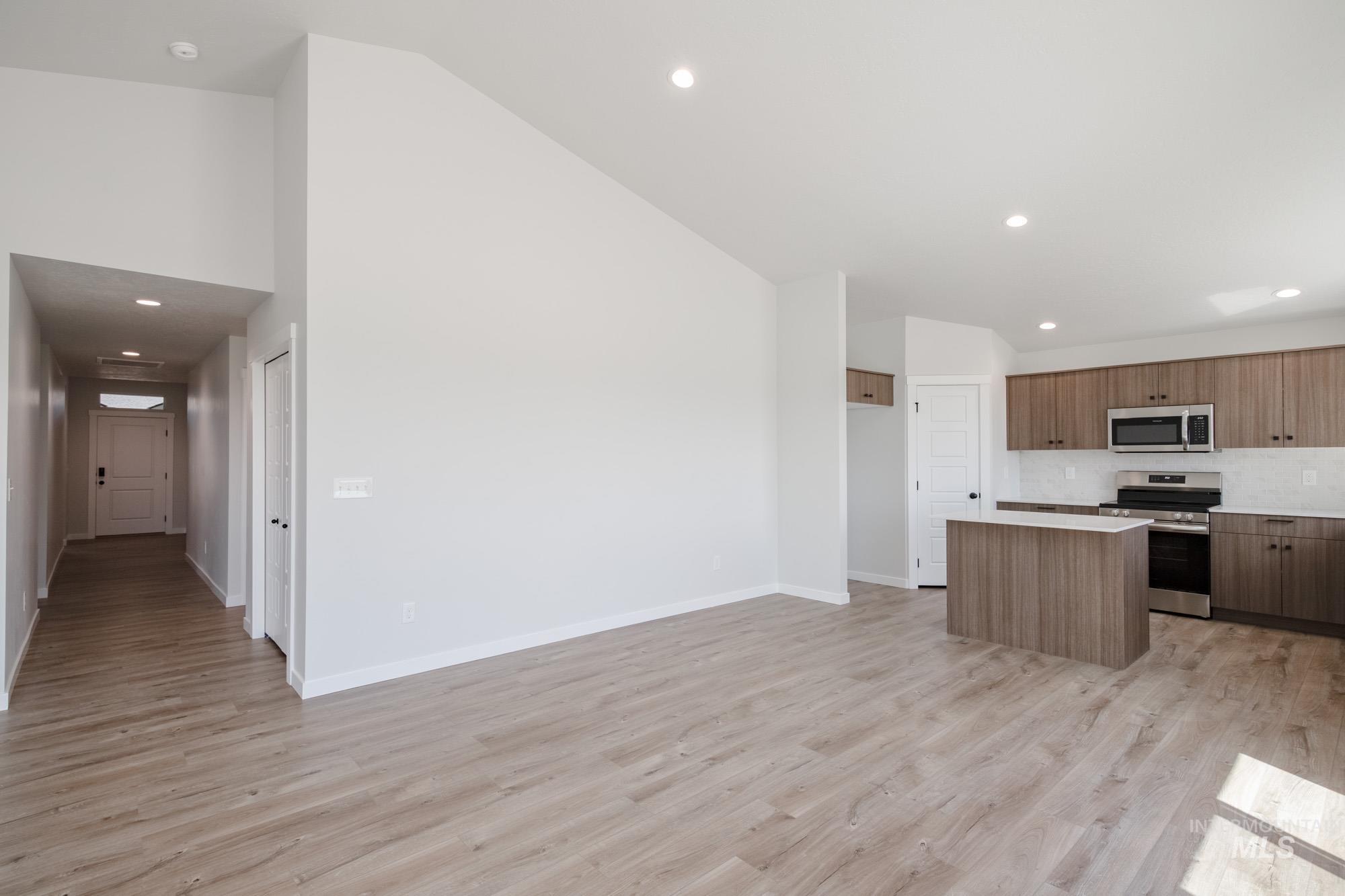 3377 W Morere Dr, Meridian, Idaho 83642, 4 Bedrooms, 2 Bathrooms, Residential For Sale, Price $479,990,MLS 98958548