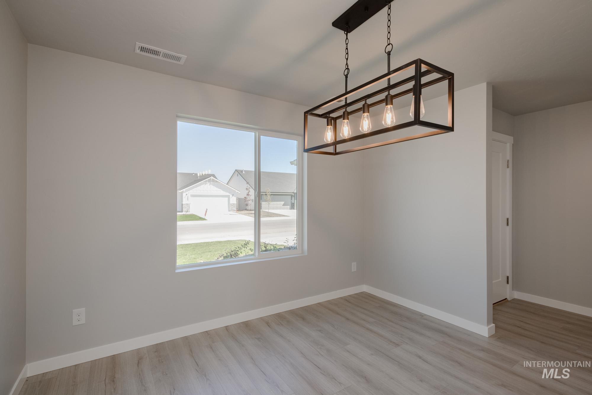 3397 W Morere Dr, Meridian, Idaho 83642, 3 Bedrooms, 2 Bathrooms, Residential For Sale, Price $424,990,MLS 98958549