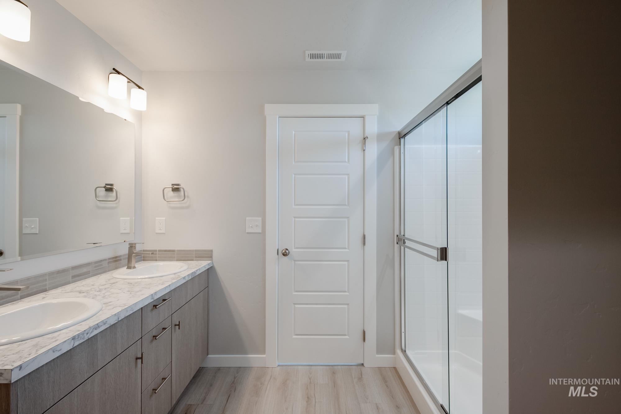 3397 W Morere Dr, Meridian, Idaho 83642, 3 Bedrooms, 2 Bathrooms, Residential For Sale, Price $424,990,MLS 98958549