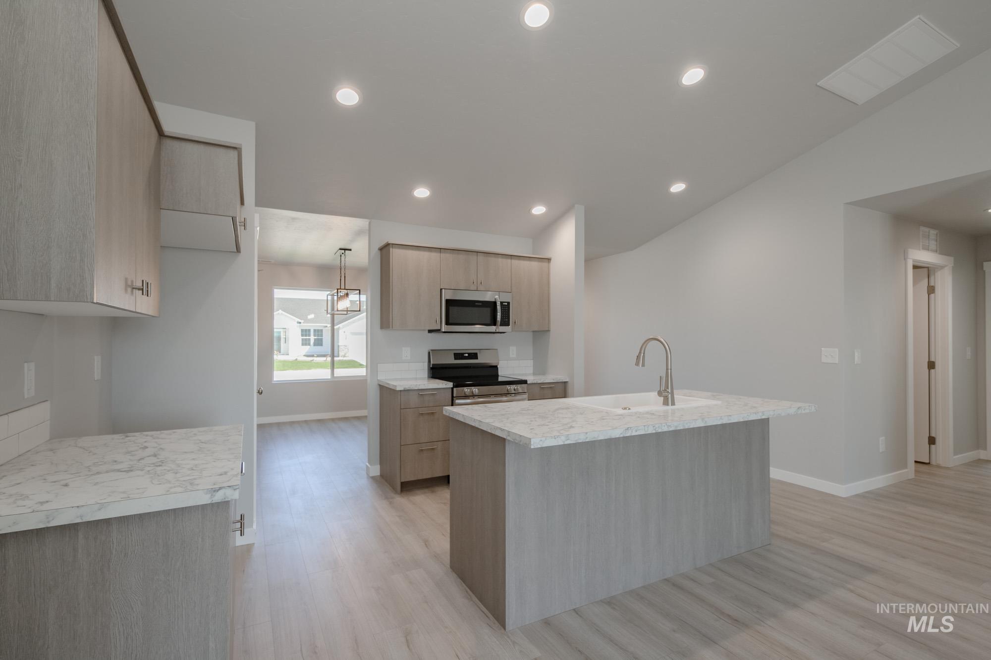 3397 W Morere Dr, Meridian, Idaho 83642, 3 Bedrooms, 2 Bathrooms, Residential For Sale, Price $424,990,MLS 98958549