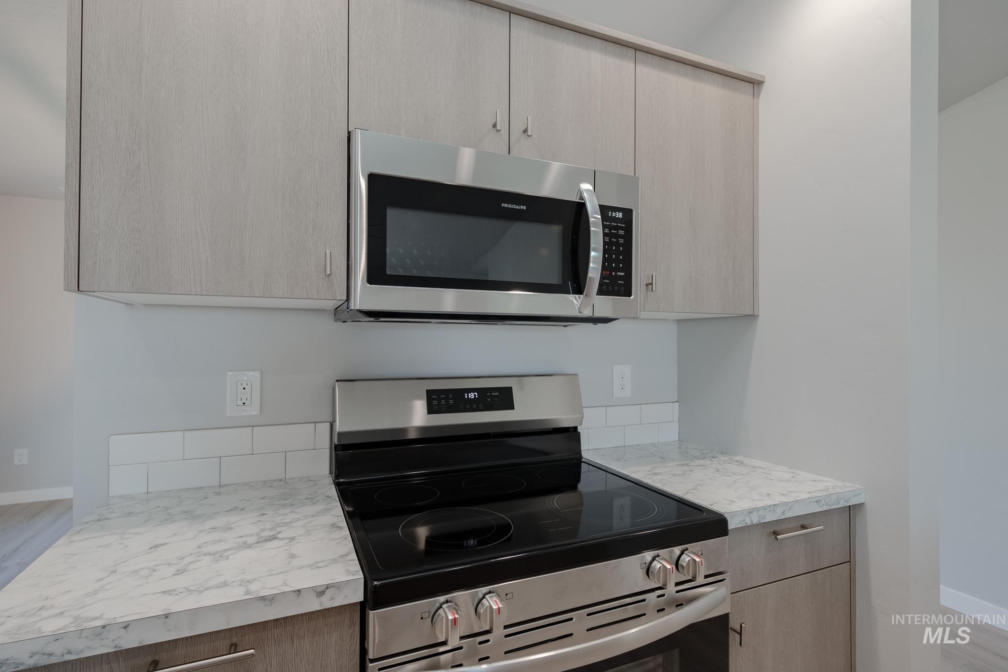 3397 W Morere Dr, Meridian, Idaho 83642, 3 Bedrooms, 2 Bathrooms, Residential For Sale, Price $424,990,MLS 98958549