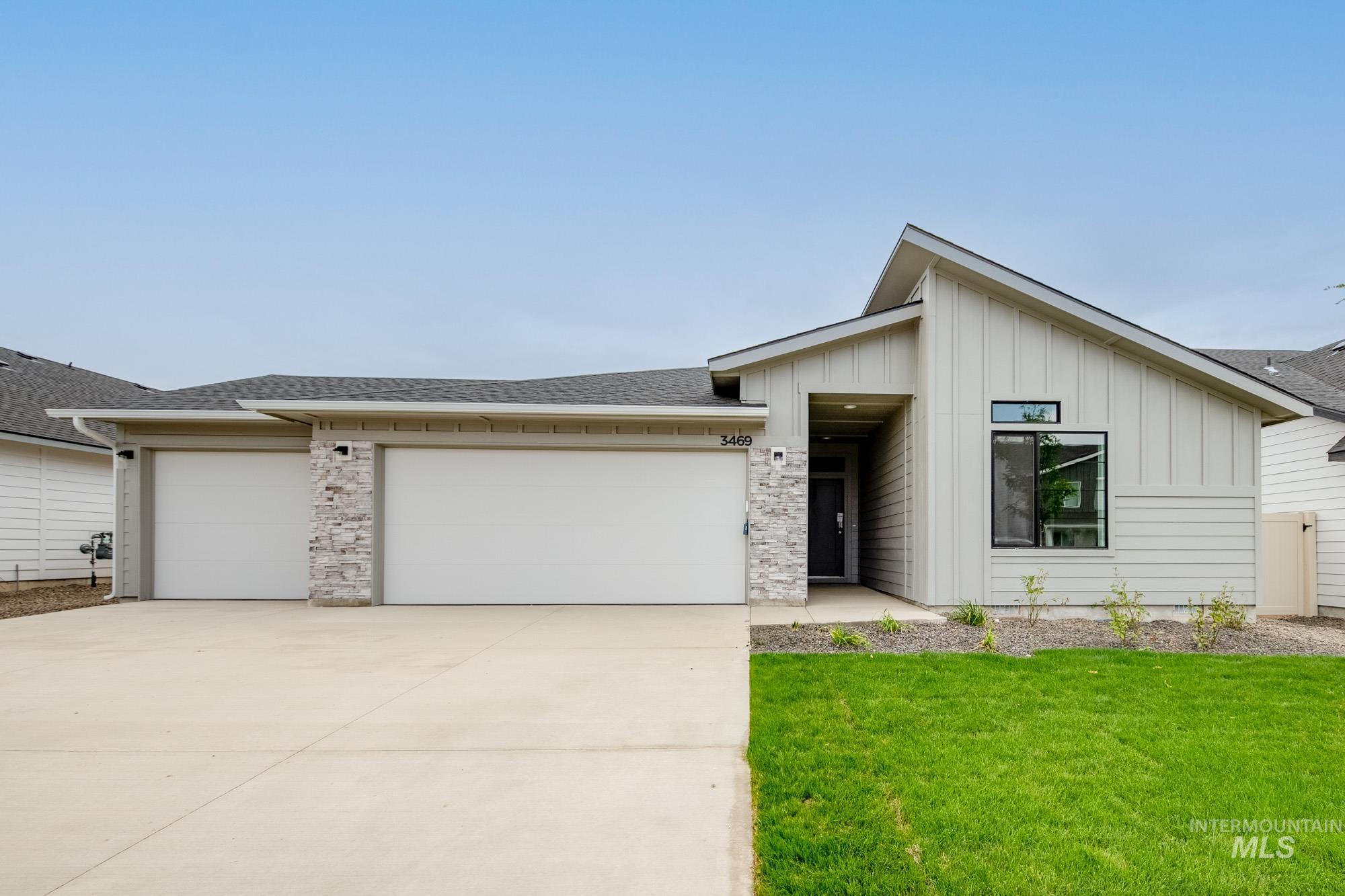 3469 W Morere Dr, Meridian, Idaho 83642, 4 Bedrooms, 2 Bathrooms, Residential For Sale, Price $459,990,MLS 98958553