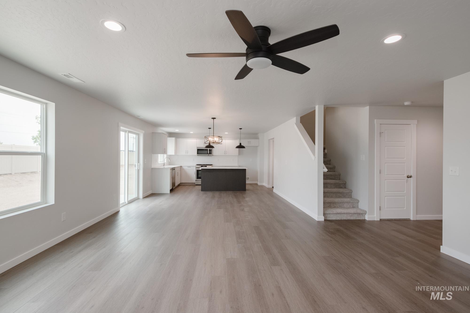 16741 Carlin Ave, Caldwell, Idaho 83607, 5 Bedrooms, 3 Bathrooms, Residential For Sale, Price $464,990,MLS 98958565