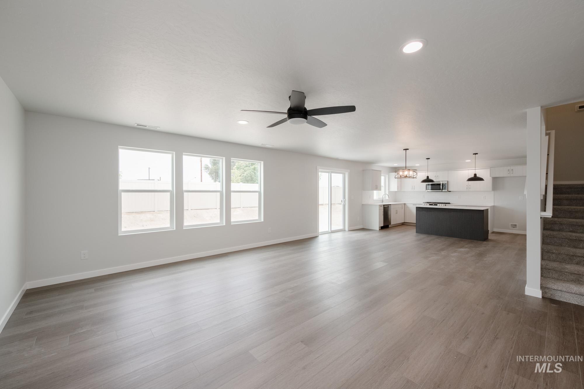 16741 Carlin Ave, Caldwell, Idaho 83607, 5 Bedrooms, 3 Bathrooms, Residential For Sale, Price $464,990,MLS 98958565