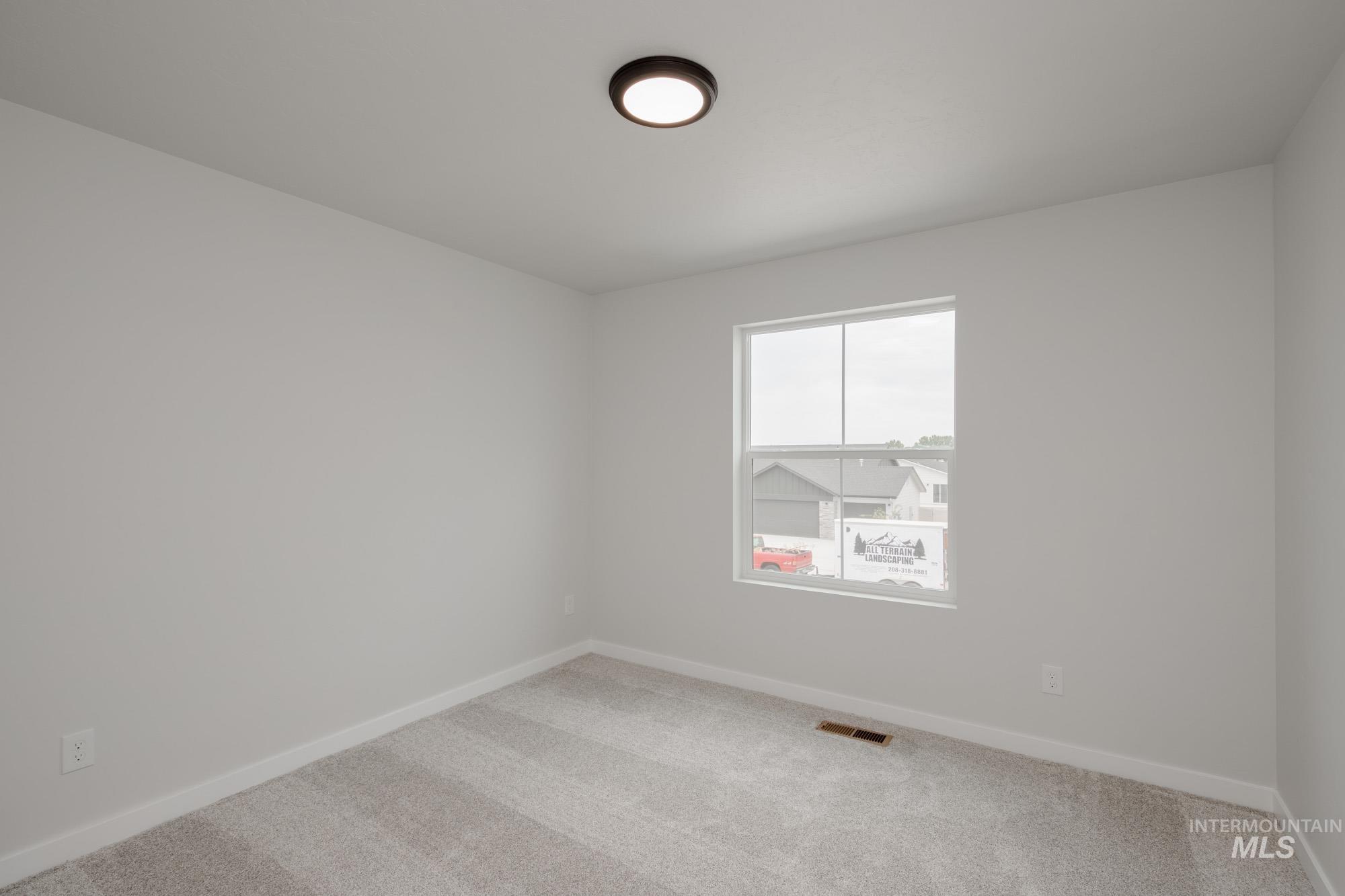 16741 Carlin Ave, Caldwell, Idaho 83607, 5 Bedrooms, 3 Bathrooms, Residential For Sale, Price $464,990,MLS 98958565