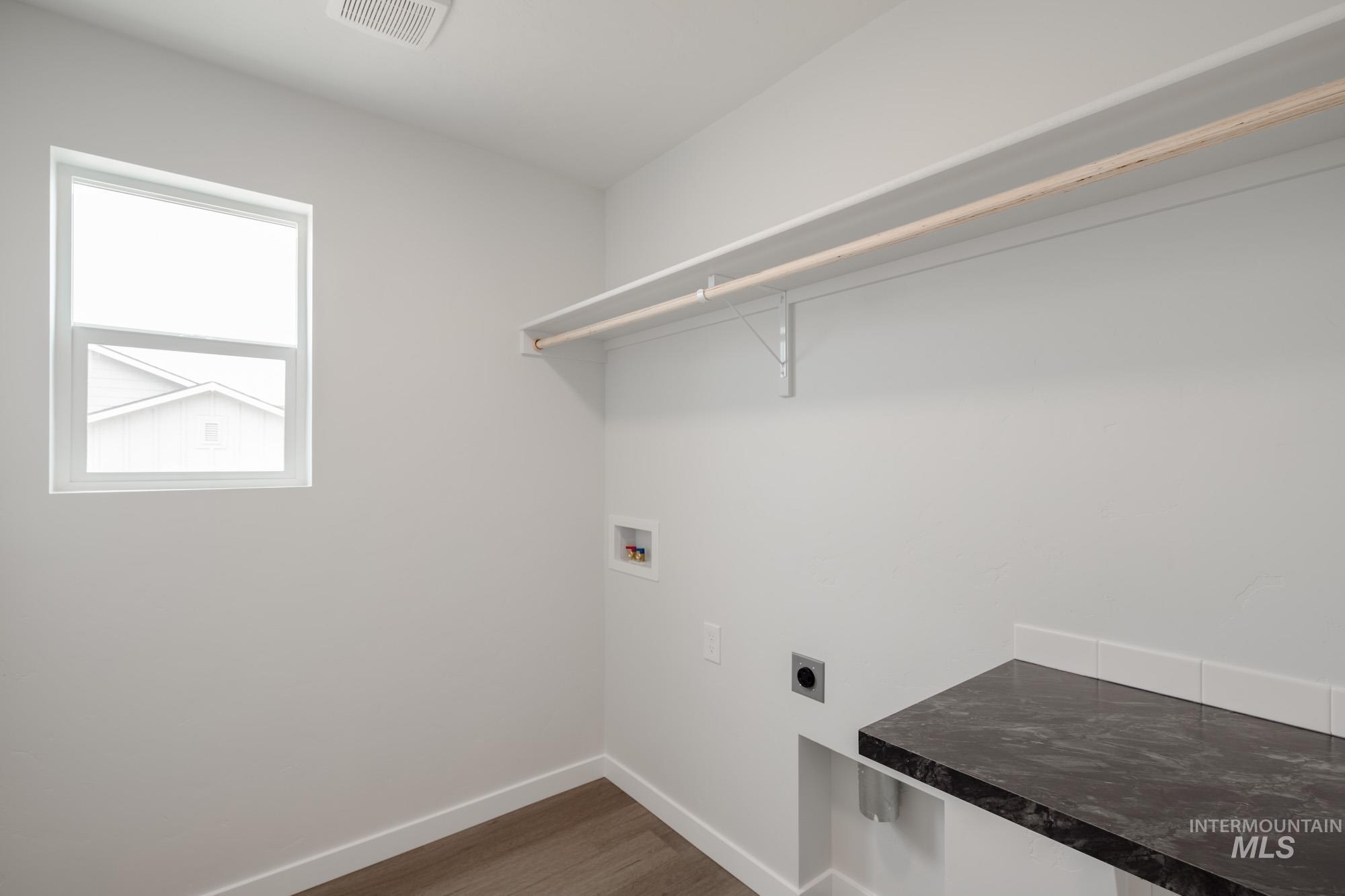 16741 Carlin Ave, Caldwell, Idaho 83607, 5 Bedrooms, 3 Bathrooms, Residential For Sale, Price $464,990,MLS 98958565