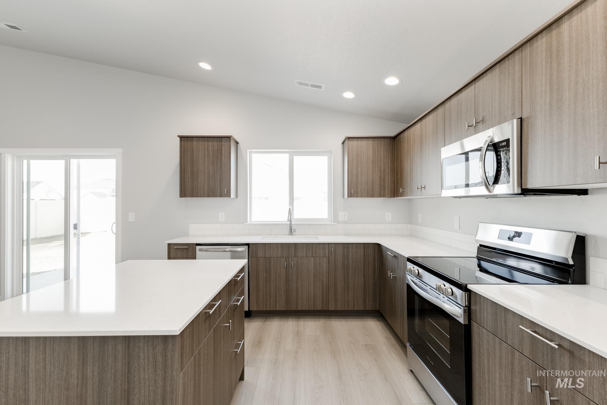 16289 Fill Ave, Caldwell, Idaho 83607, 4 Bedrooms, 2 Bathrooms, Residential For Sale, Price $414,990,MLS 98958569