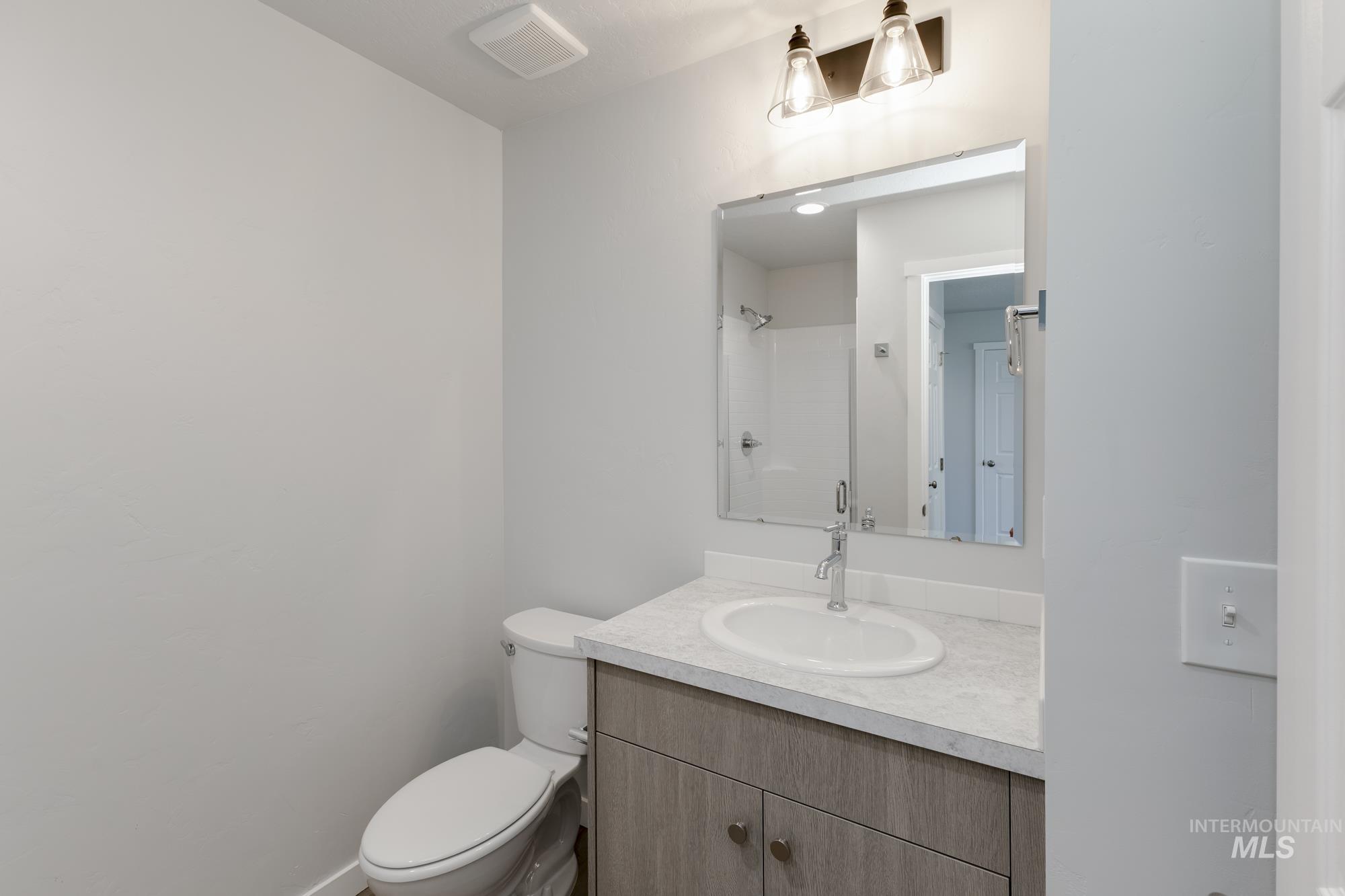 16366 Backfill Ave, Caldwell, Idaho 83607, 5 Bedrooms, 3 Bathrooms, Residential For Sale, Price $459,990,MLS 98958570