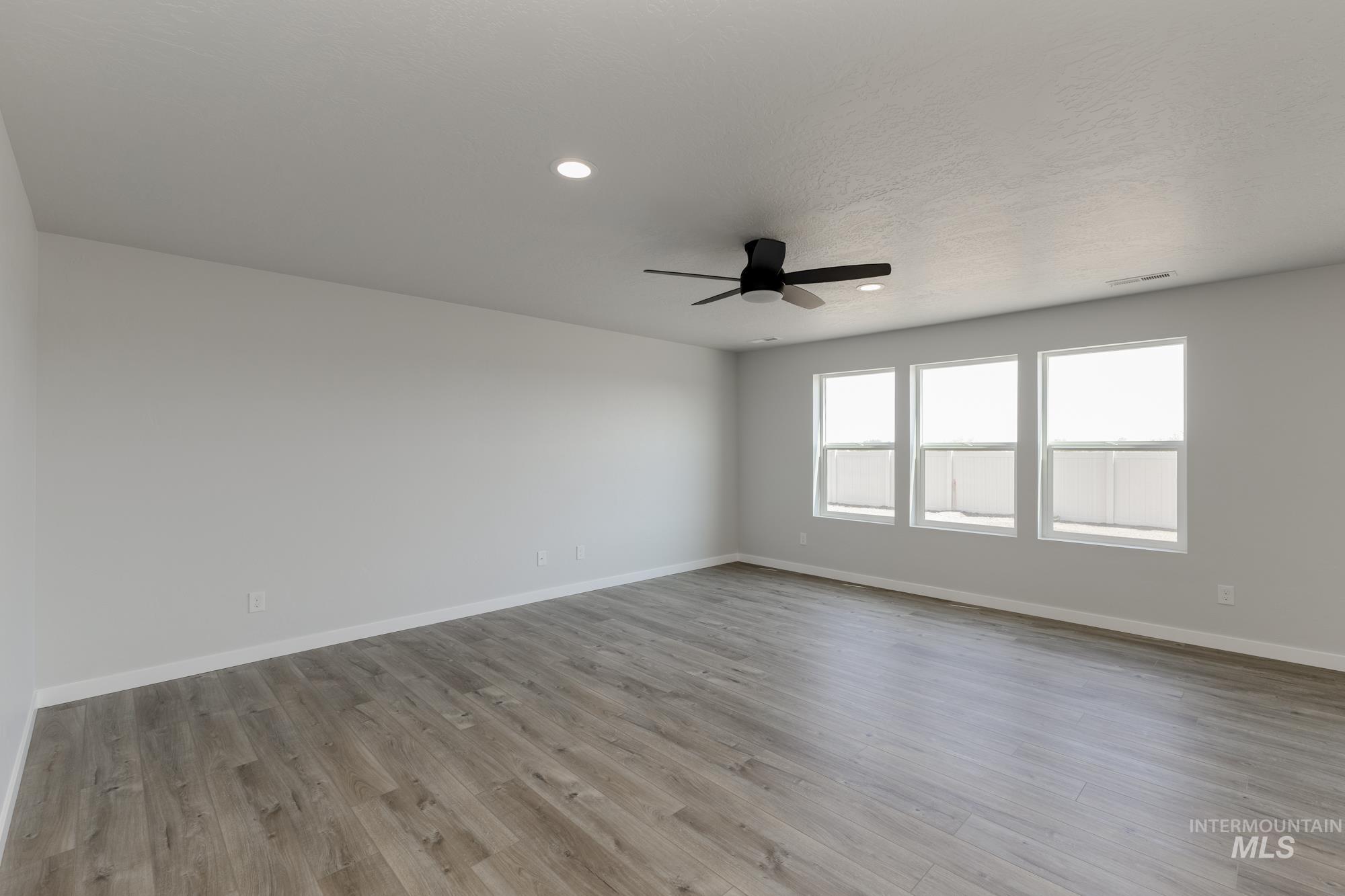 16366 Backfill Ave, Caldwell, Idaho 83607, 5 Bedrooms, 3 Bathrooms, Residential For Sale, Price $459,990,MLS 98958570