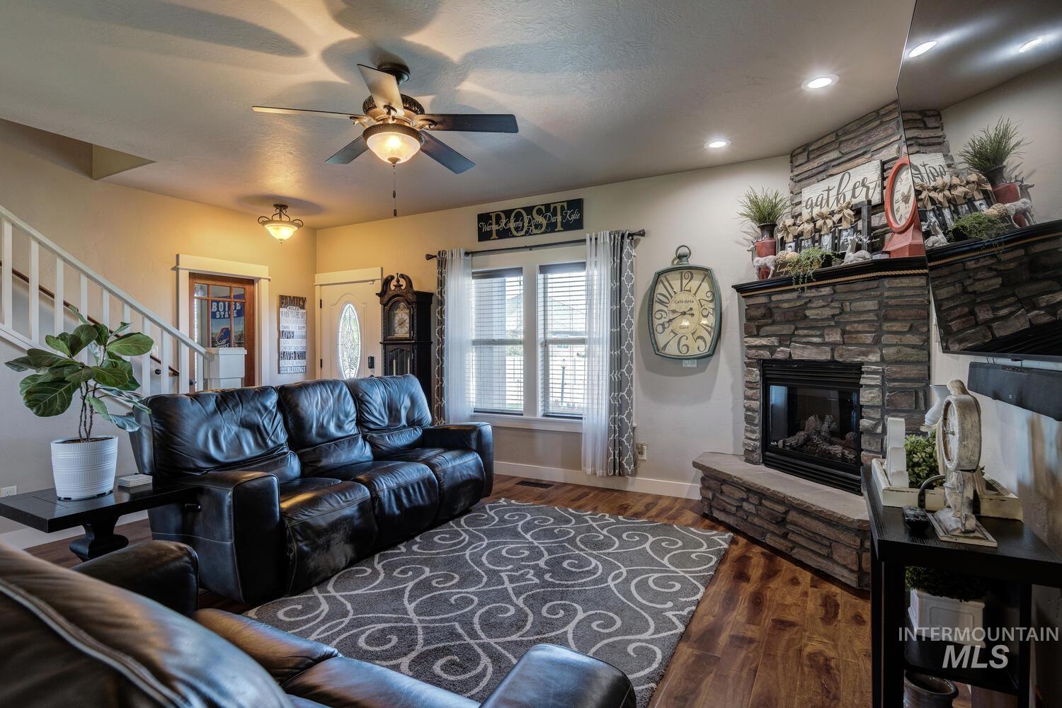 22757 Rosicky Way, Caldwell, Idaho 83607, 4 Bedrooms, 3.5 Bathrooms, Residential For Sale, Price $919,990,MLS 98958579