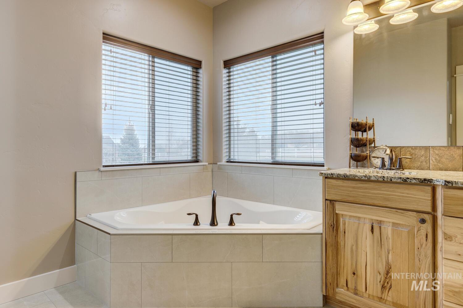 22757 Rosicky Way, Caldwell, Idaho 83607, 4 Bedrooms, 3.5 Bathrooms, Residential For Sale, Price $919,990,MLS 98958579