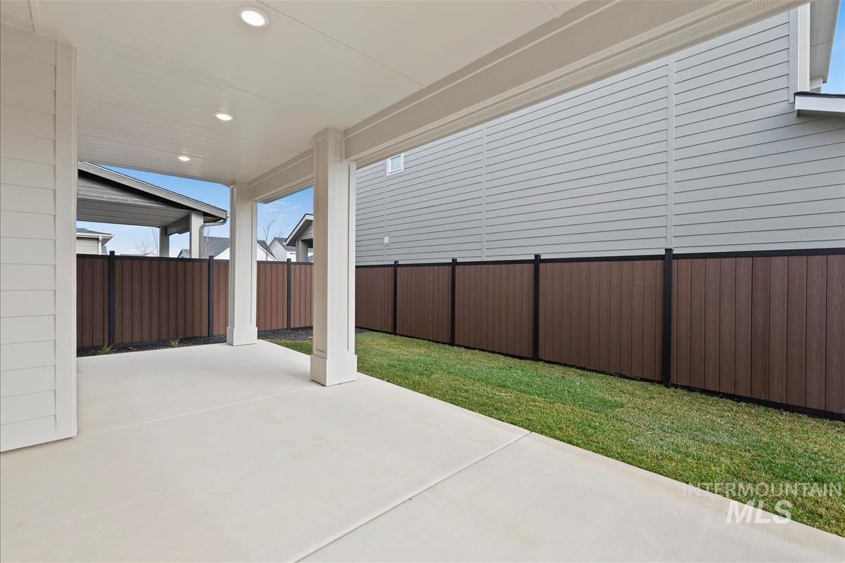 320 N Sauer River Ln, Eagle, Idaho 83616, 3 Bedrooms, 2.5 Bathrooms, Residential For Sale, Price $599,900,MLS 98958623