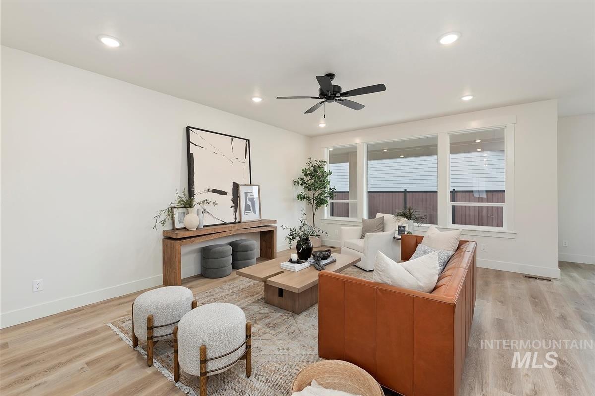 320 N Sauer River Ln, Eagle, Idaho 83616, 3 Bedrooms, 2.5 Bathrooms, Residential For Sale, Price $599,900,MLS 98958623