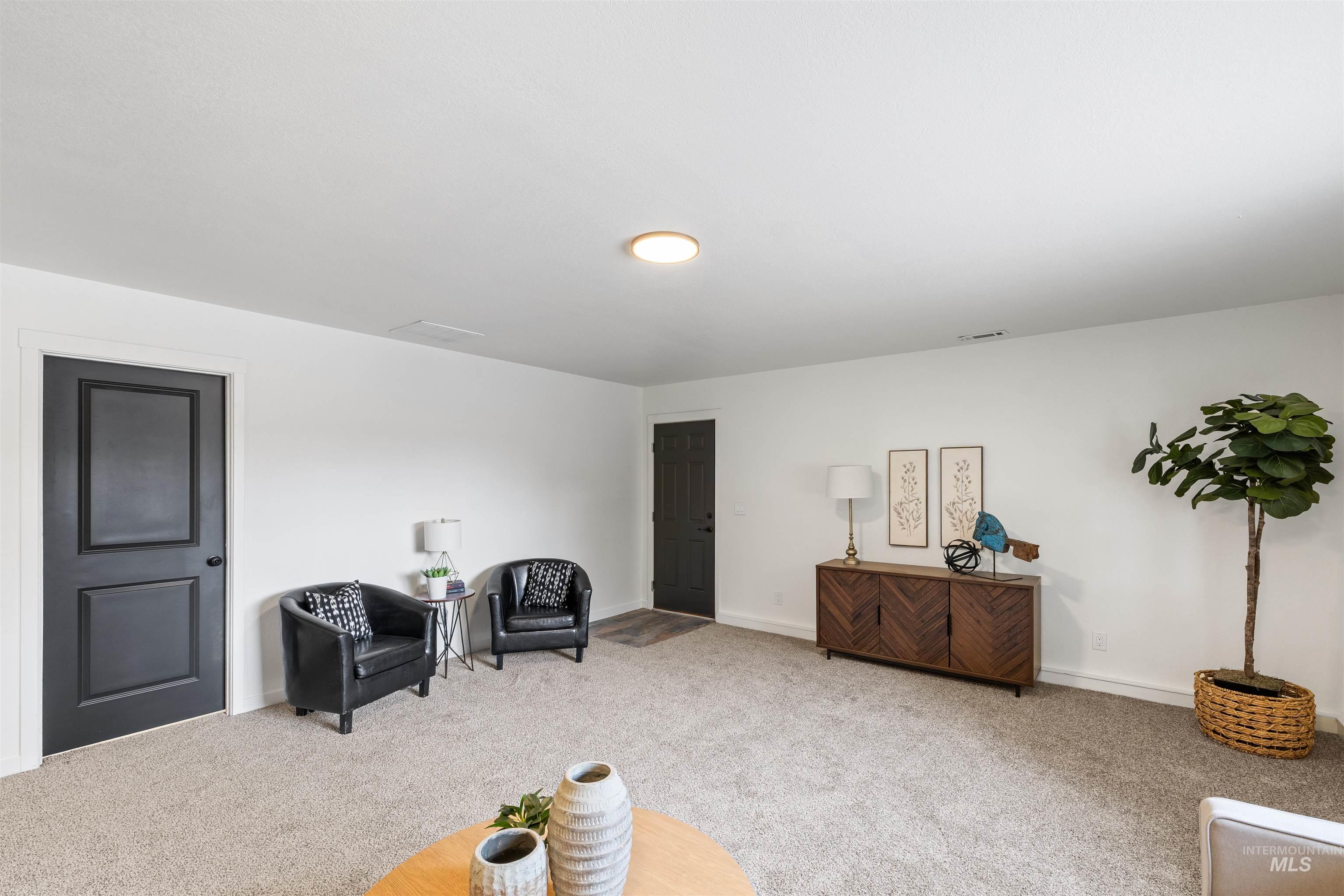 10000 Tudor Dr, Boise, Idaho 83704-5263, 4 Bedrooms, 3 Bathrooms, Residential For Sale, Price $529,999,MLS 98958625