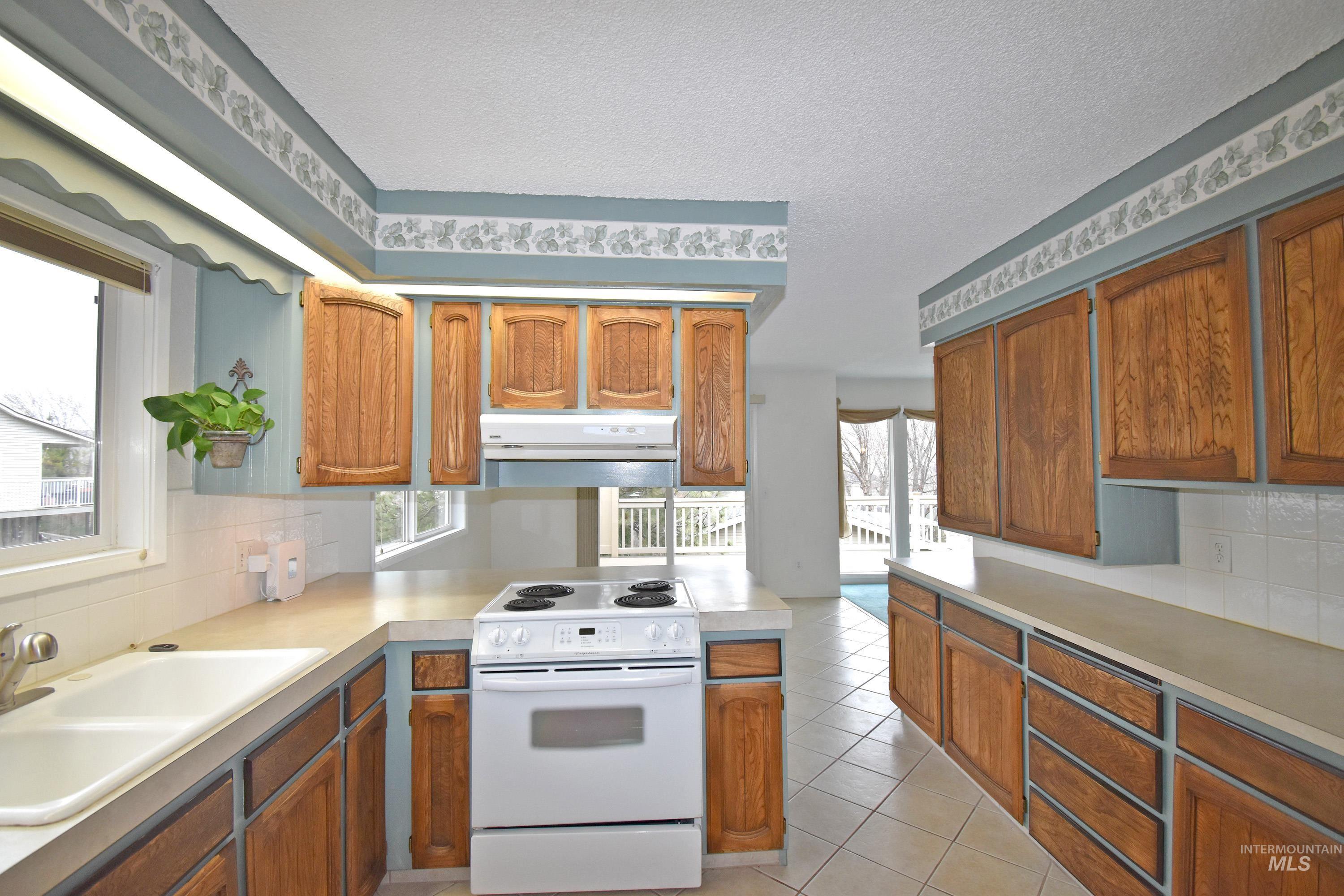 413 Garfield Street, Asotin, Washington 99402, 3 Bedrooms, 3 Bathrooms, Residential For Sale, Price $424,000, 98958656