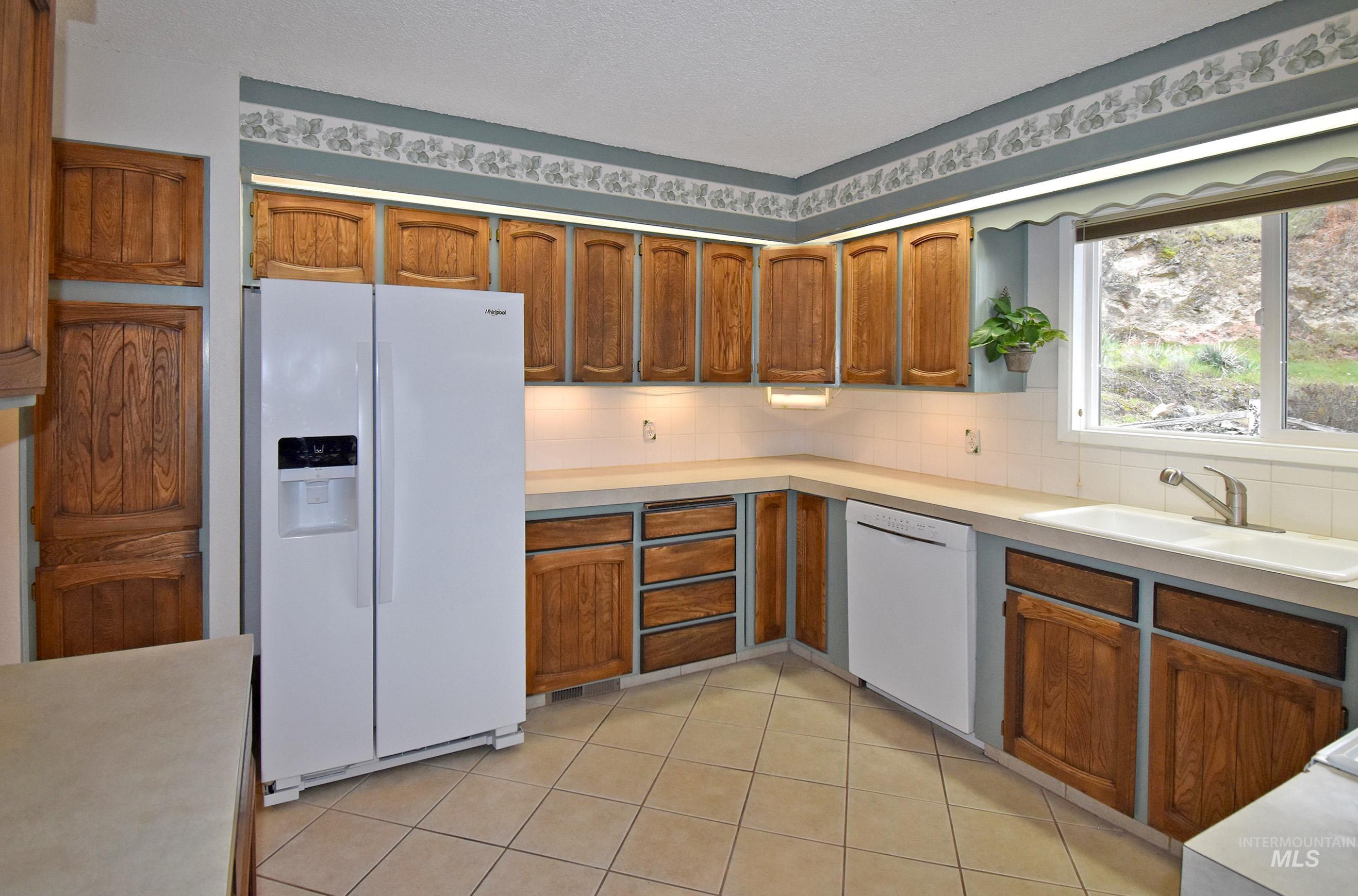 413 Garfield Street, Asotin, Washington 99402, 3 Bedrooms, 3 Bathrooms, Residential For Sale, Price $424,000, 98958656