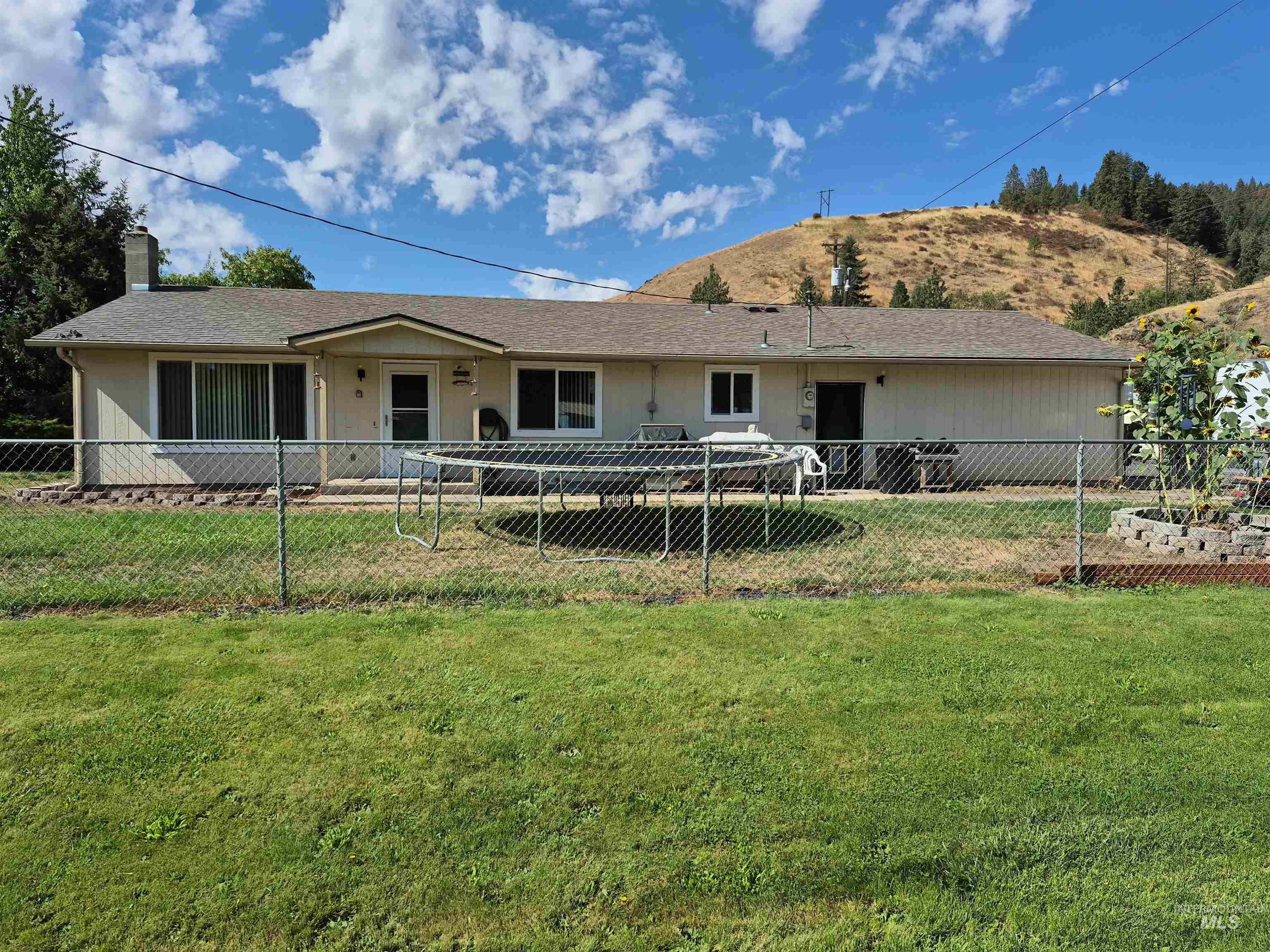 701 Wheeler St, Kendrick, Idaho 83537, 3 Bedrooms, 1 Bathroom, Residential For Sale, Price $309,000, 98958660