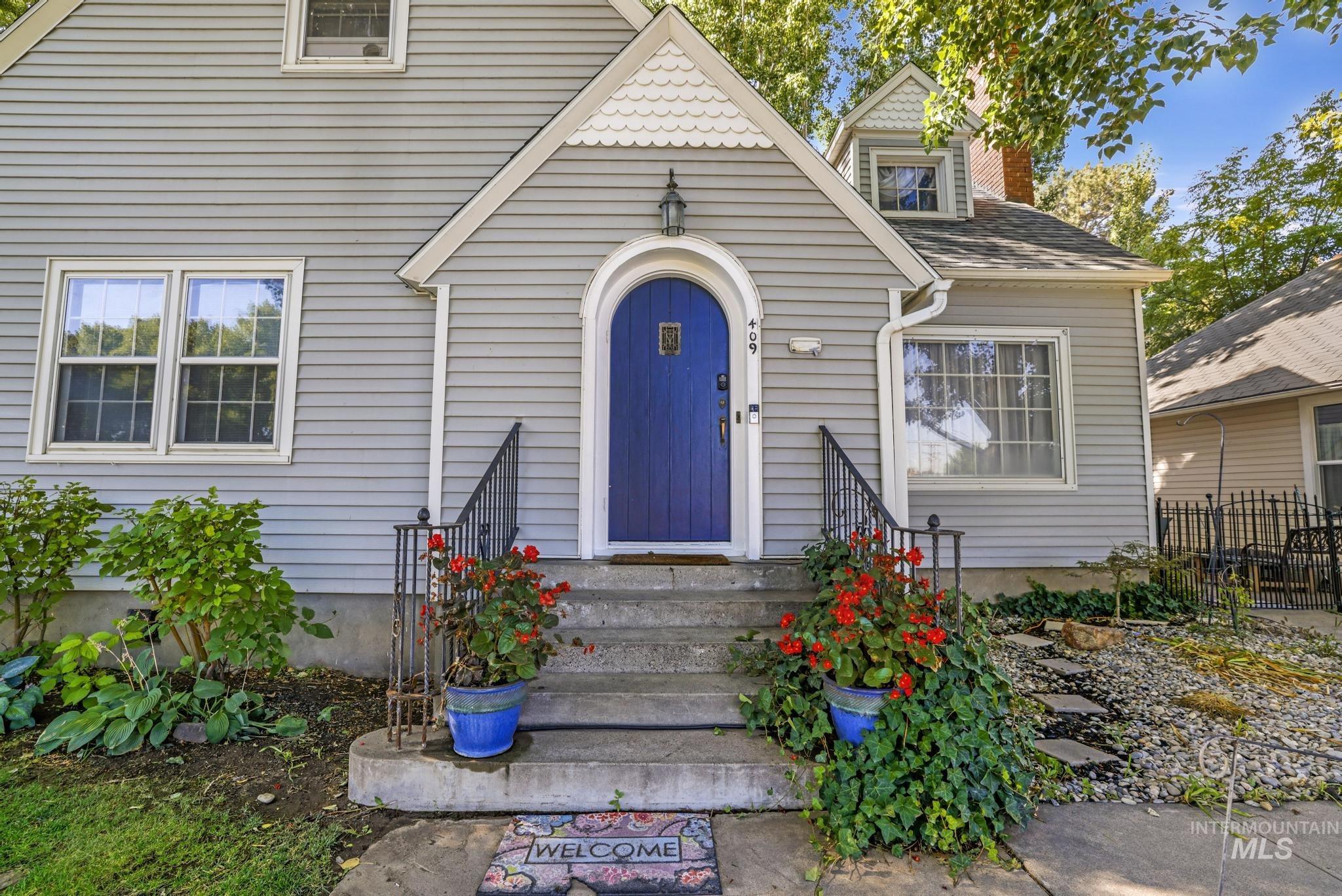 409 E Main St, Jerome, Idaho 83338-2437, 5 Bedrooms, 2 Bathrooms, Residential For Sale, Price $377,000,MLS 98958693