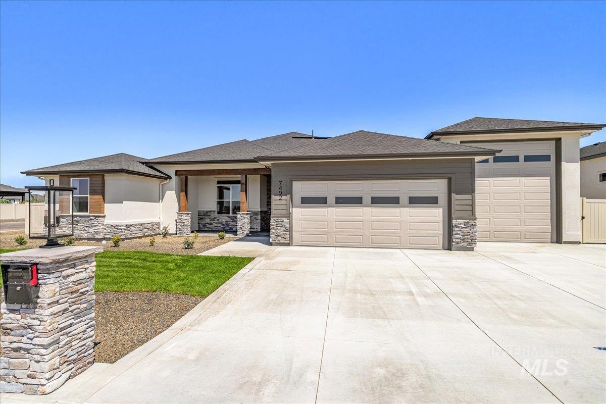 7492 E Newcastle Dr, Nampa, Idaho 83687, 3 Bedrooms, 2.5 Bathrooms, Residential For Sale, Price $915,000,MLS 98958702