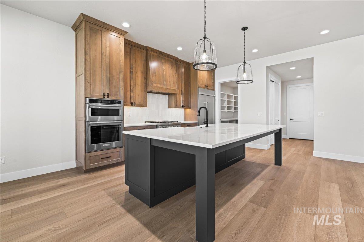 7492 E Newcastle Dr, Nampa, Idaho 83687, 3 Bedrooms, 2.5 Bathrooms, Residential For Sale, Price $915,000,MLS 98958702