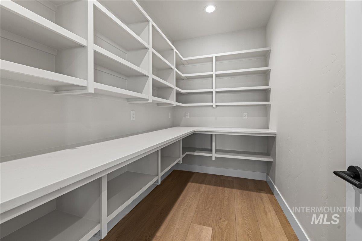 7492 E Newcastle Dr, Nampa, Idaho 83687, 3 Bedrooms, 2.5 Bathrooms, Residential For Sale, Price $915,000,MLS 98958702