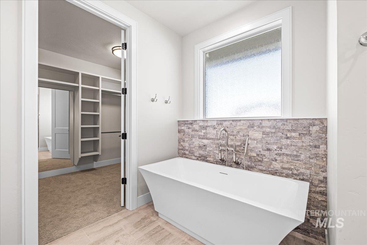 7492 E Newcastle Dr, Nampa, Idaho 83687, 3 Bedrooms, 2.5 Bathrooms, Residential For Sale, Price $915,000,MLS 98958702