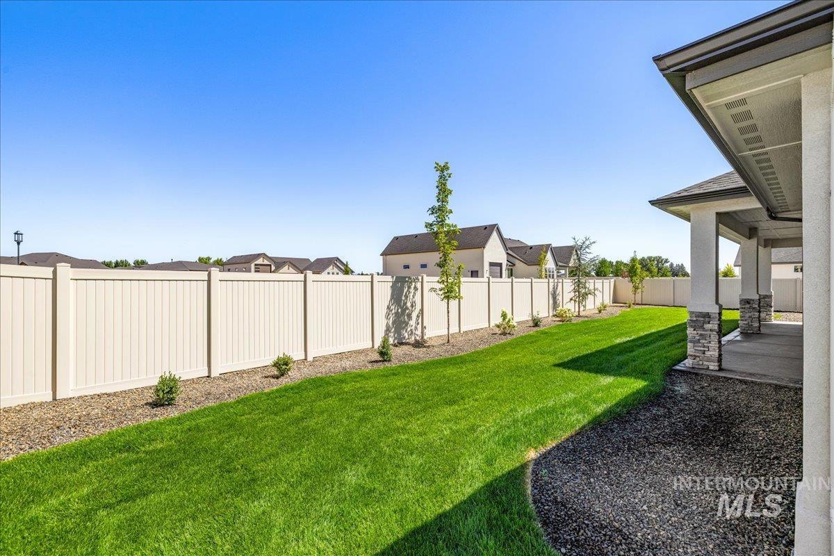 7492 E Newcastle Dr, Nampa, Idaho 83687, 3 Bedrooms, 2.5 Bathrooms, Residential For Sale, Price $915,000,MLS 98958702