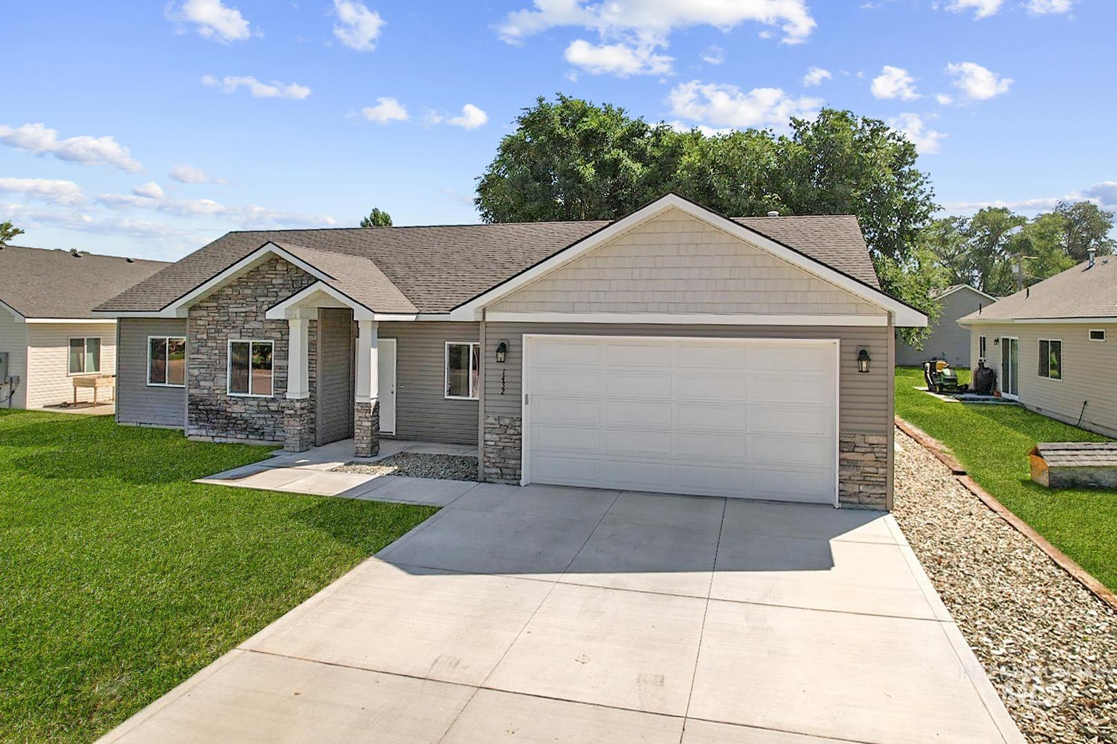 1432 Heritage Drive, Heyburn, Idaho 83336, 4 Bedrooms, 2 Bathrooms, Residential For Sale, Price $355,000,MLS 98958742