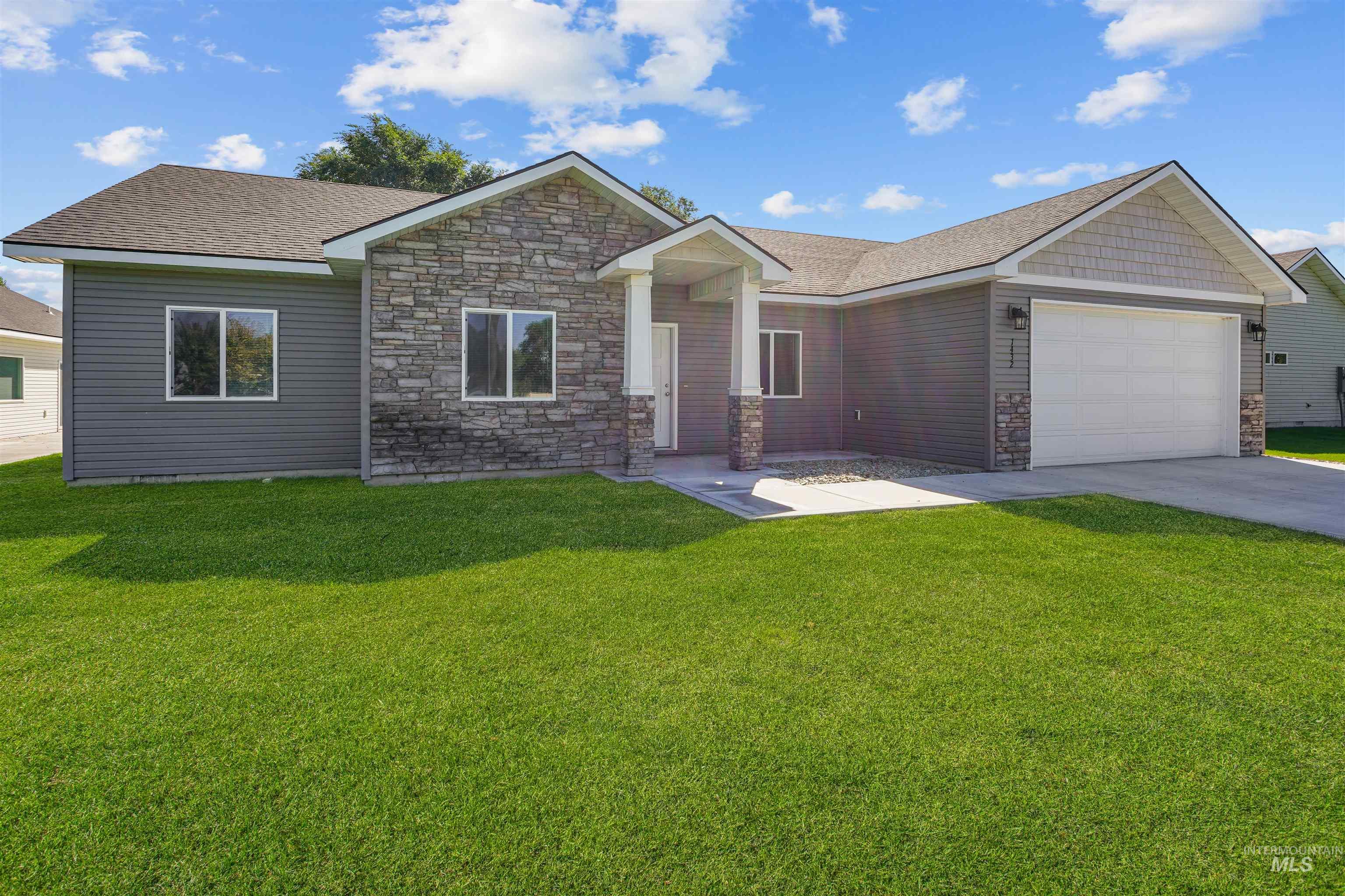 1432 Heritage Drive, Heyburn, Idaho 83336, 4 Bedrooms, 2 Bathrooms, Residential For Sale, Price $355,000,MLS 98958742