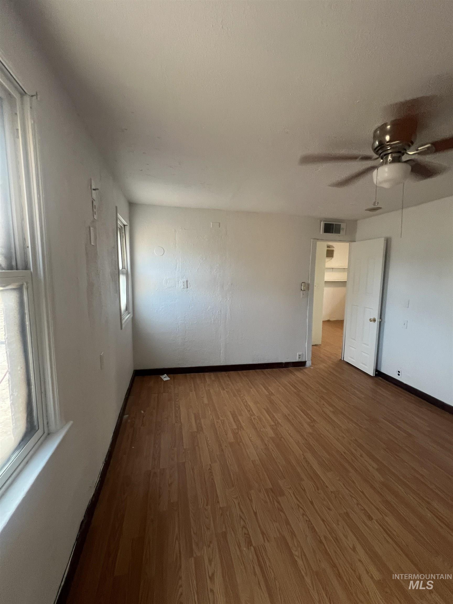 556 Gardner Ave, Twin Falls, Idaho 83301, 1 Bedroom, 1 Bathroom, Residential For Sale, Price $149,000,MLS 98958758