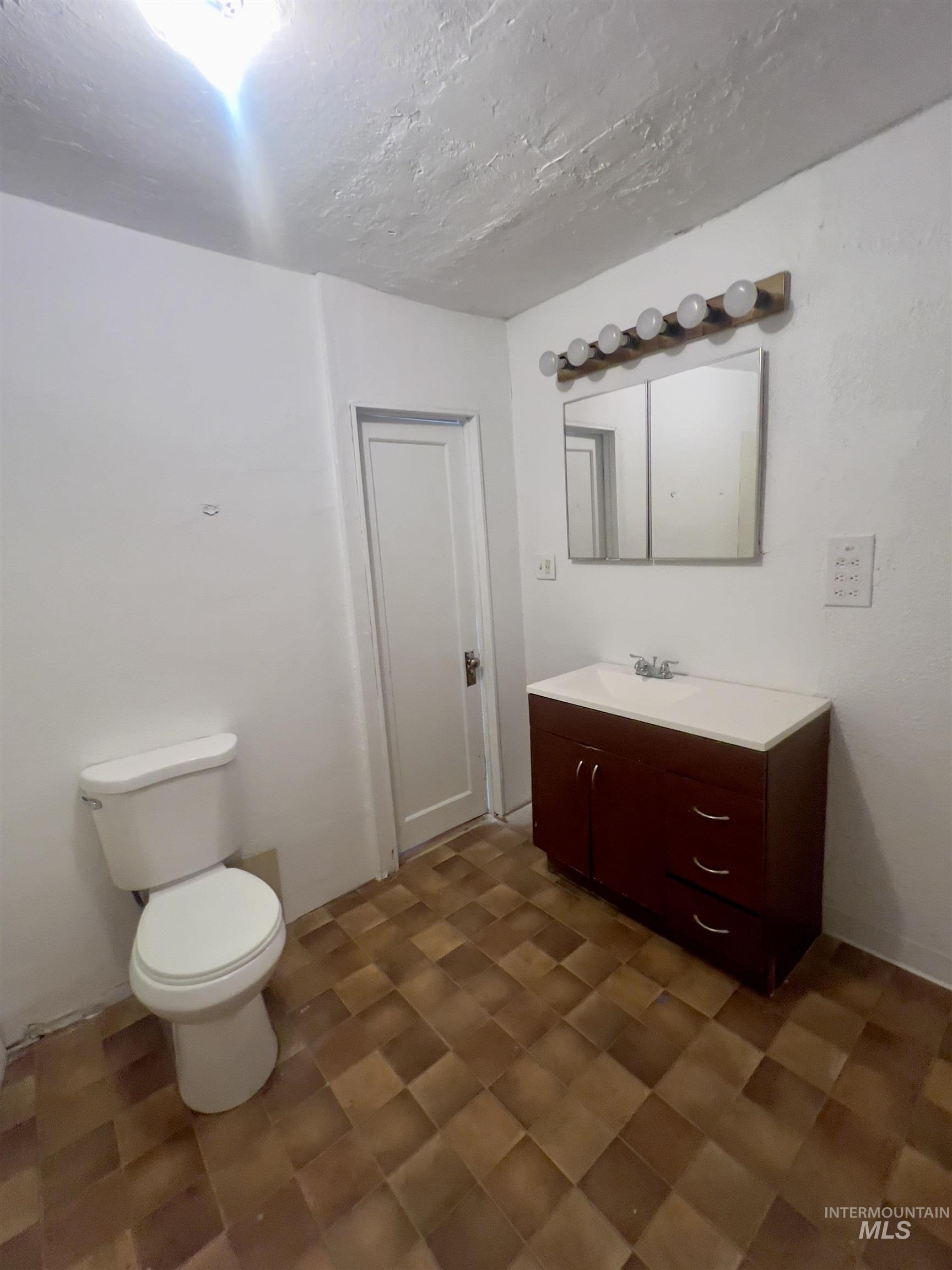 556 Gardner Ave, Twin Falls, Idaho 83301, 1 Bedroom, 1 Bathroom, Residential For Sale, Price $149,000,MLS 98958758