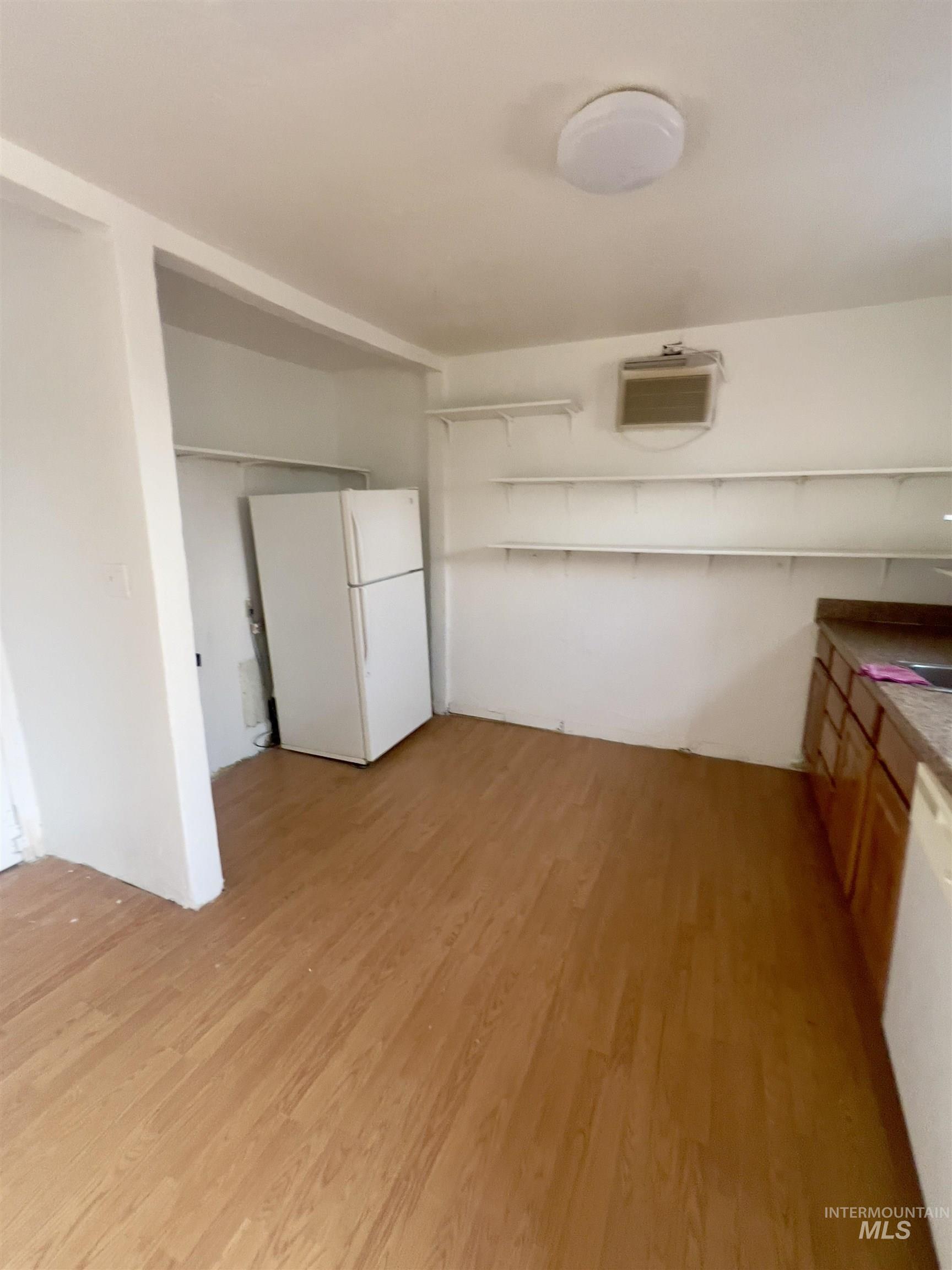 556 Gardner Ave, Twin Falls, Idaho 83301, 1 Bedroom, 1 Bathroom, Residential For Sale, Price $149,000,MLS 98958758