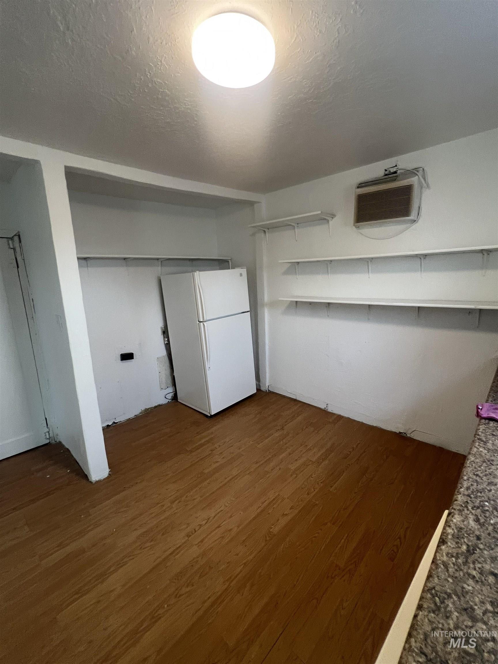 556 Gardner Ave, Twin Falls, Idaho 83301, 1 Bedroom, 1 Bathroom, Residential For Sale, Price $149,000,MLS 98958758