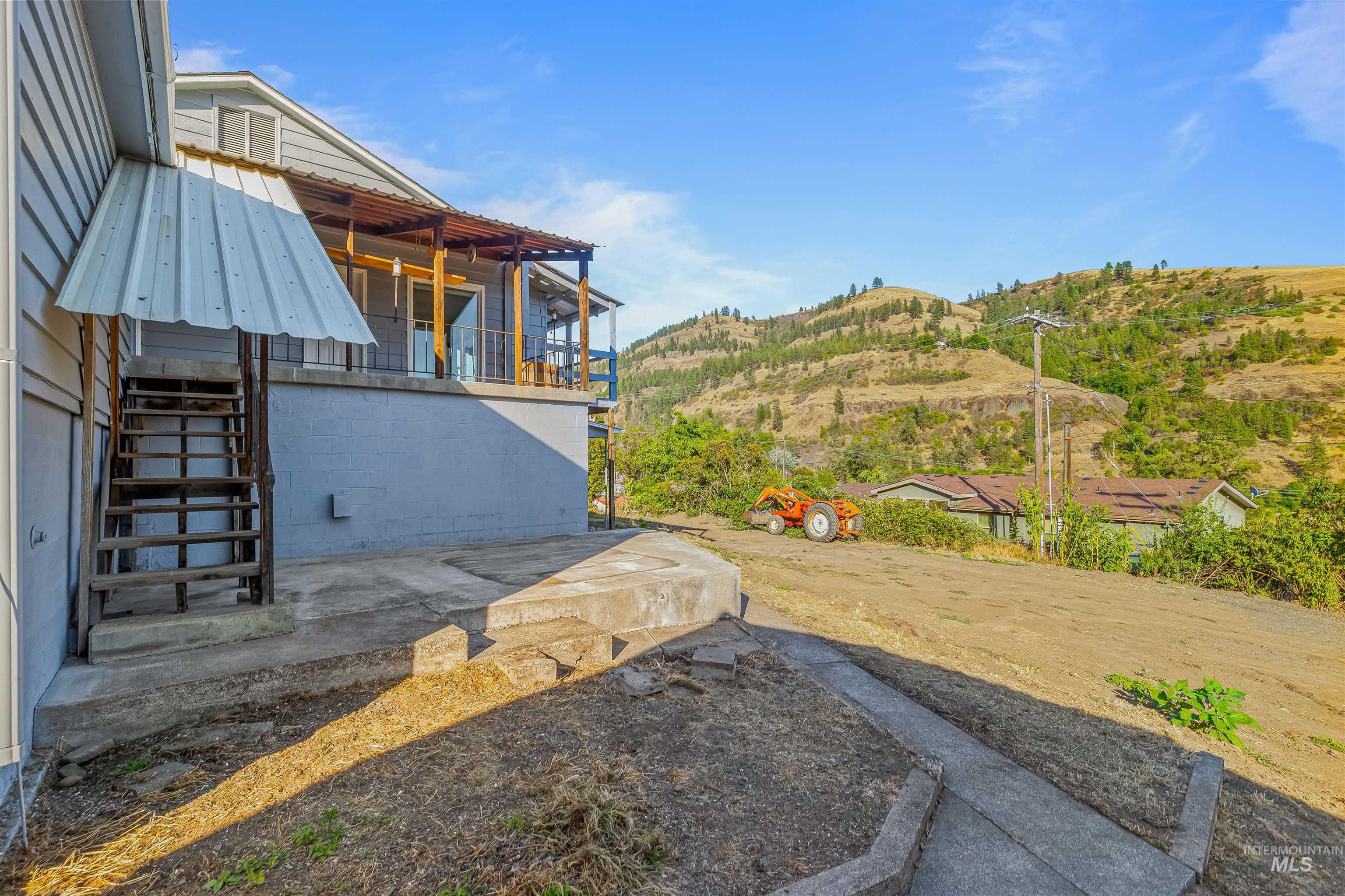 164 State St, Juliaetta, Idaho 83535, 3 Bedrooms, 2 Bathrooms, Residential For Sale, Price $388,500,MLS 98958788