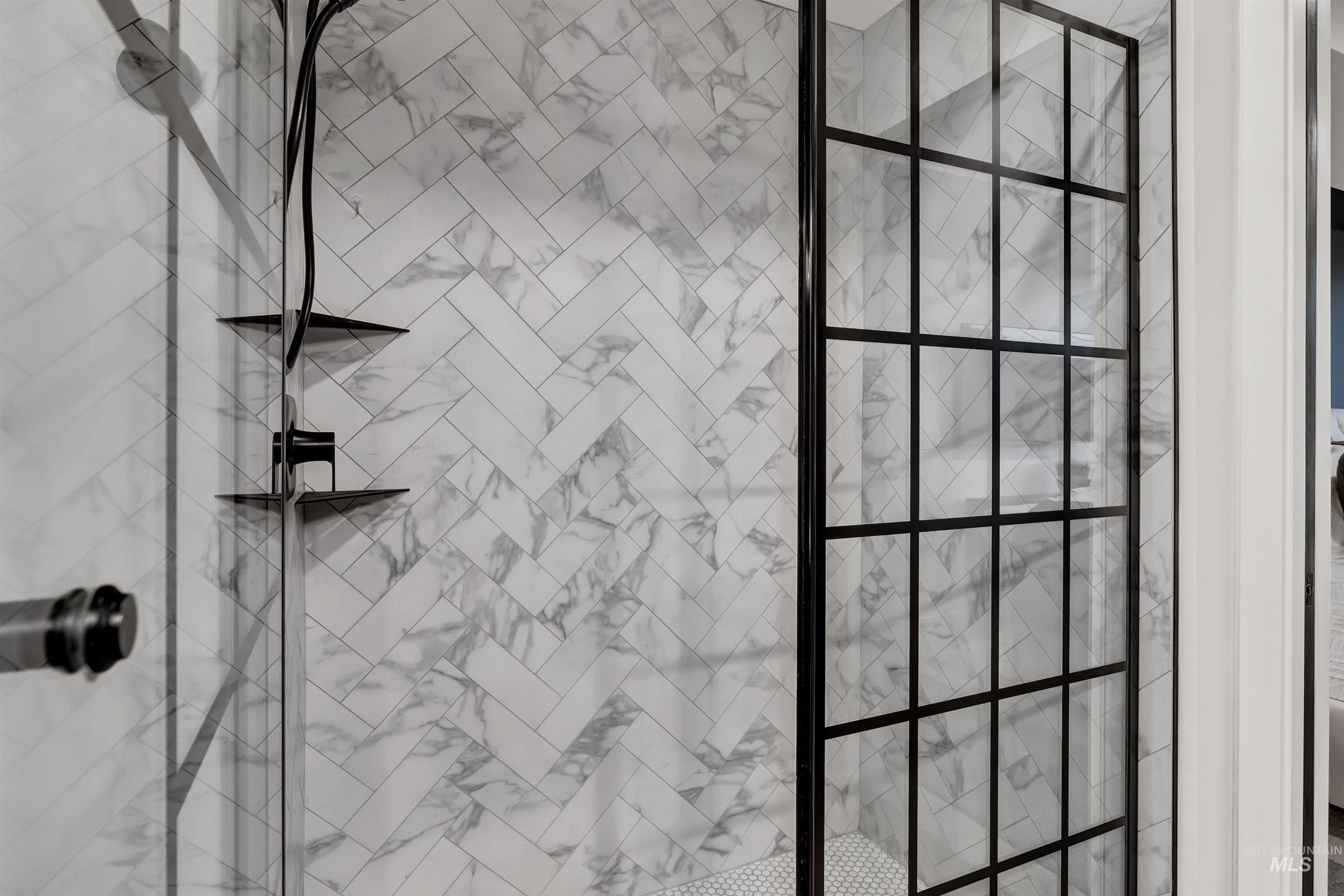 1620 W Bannock Street, Boise, Idaho 83702-5282, 2 Bedrooms, 2 Bathrooms, Residential For Sale, Price $614,900,MLS 98958831