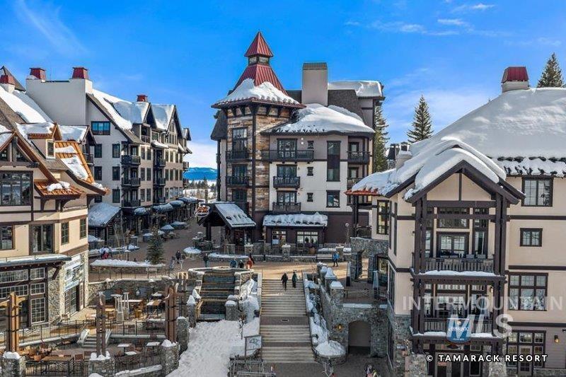 720 Village Drive, Donnelly, Idaho 83615, 3 Bedrooms, 2 Bathrooms, Residential For Sale, Price $1,499,000,MLS 98958851