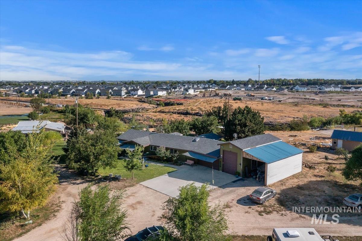 1153 N Big Tree Ln, Kuna, Idaho 83634, 3 Bedrooms, 2 Bathrooms, Residential For Sale, Price $799,900,MLS 98958937