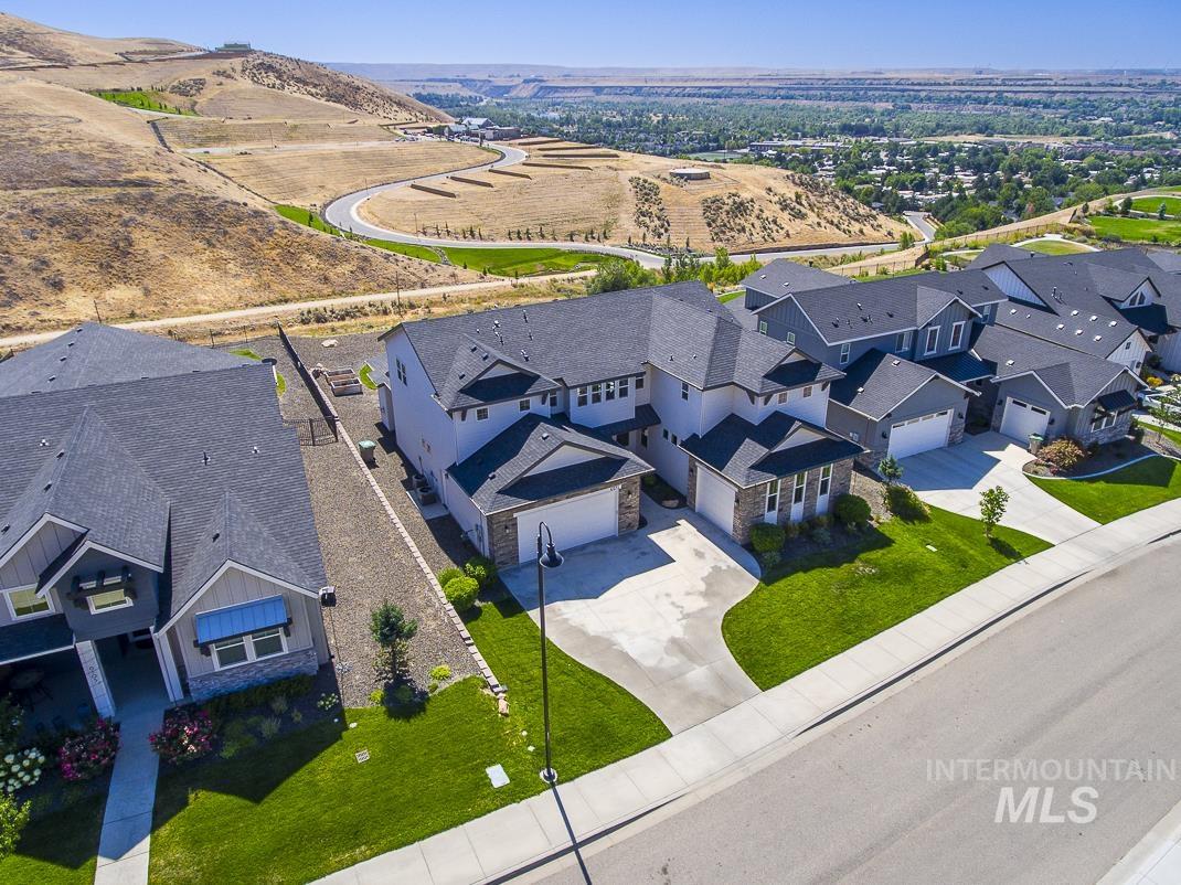 6071 E Hootowl Dr, Boise, Idaho 83716, 4 Bedrooms, 3.5 Bathrooms, Residential For Sale, Price $1,599,000,MLS 98958952