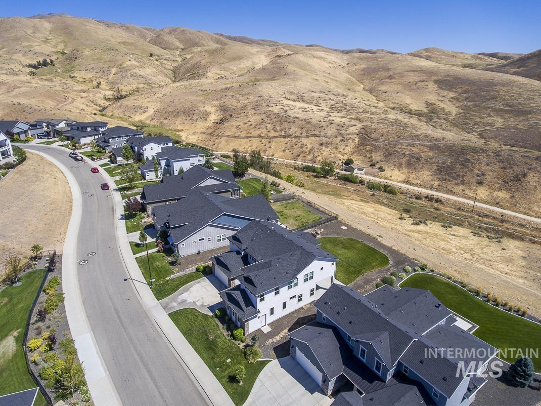 6071 E Hootowl Dr, Boise, Idaho 83716, 4 Bedrooms, 3.5 Bathrooms, Residential For Sale, Price $1,599,000,MLS 98958952