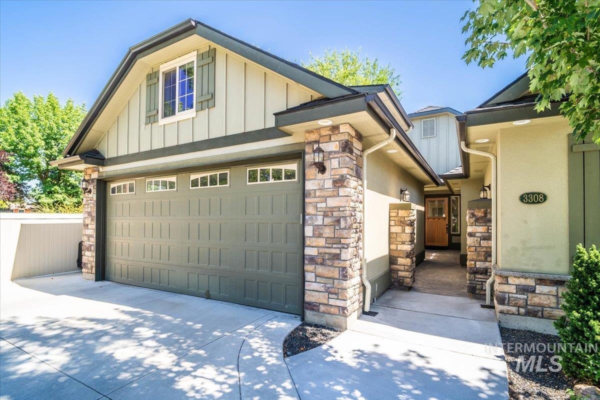 3308 N Acre Ln, Boise, Idaho 83704, 3 Bedrooms, 2.5 Bathrooms, Residential For Sale, Price $680,000,MLS 98959013
