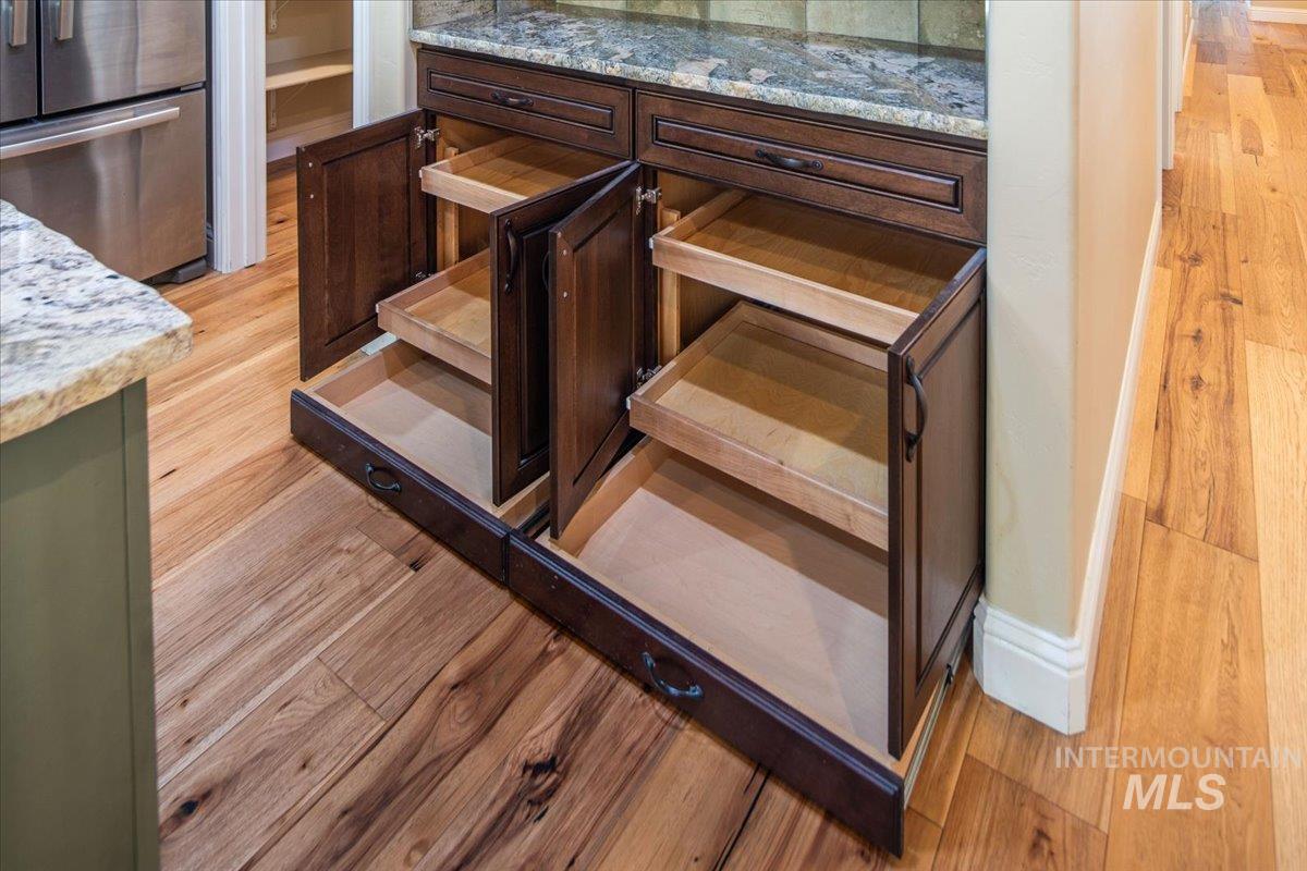 3308 N Acre Ln, Boise, Idaho 83704, 3 Bedrooms, 2.5 Bathrooms, Residential For Sale, Price $680,000,MLS 98959013